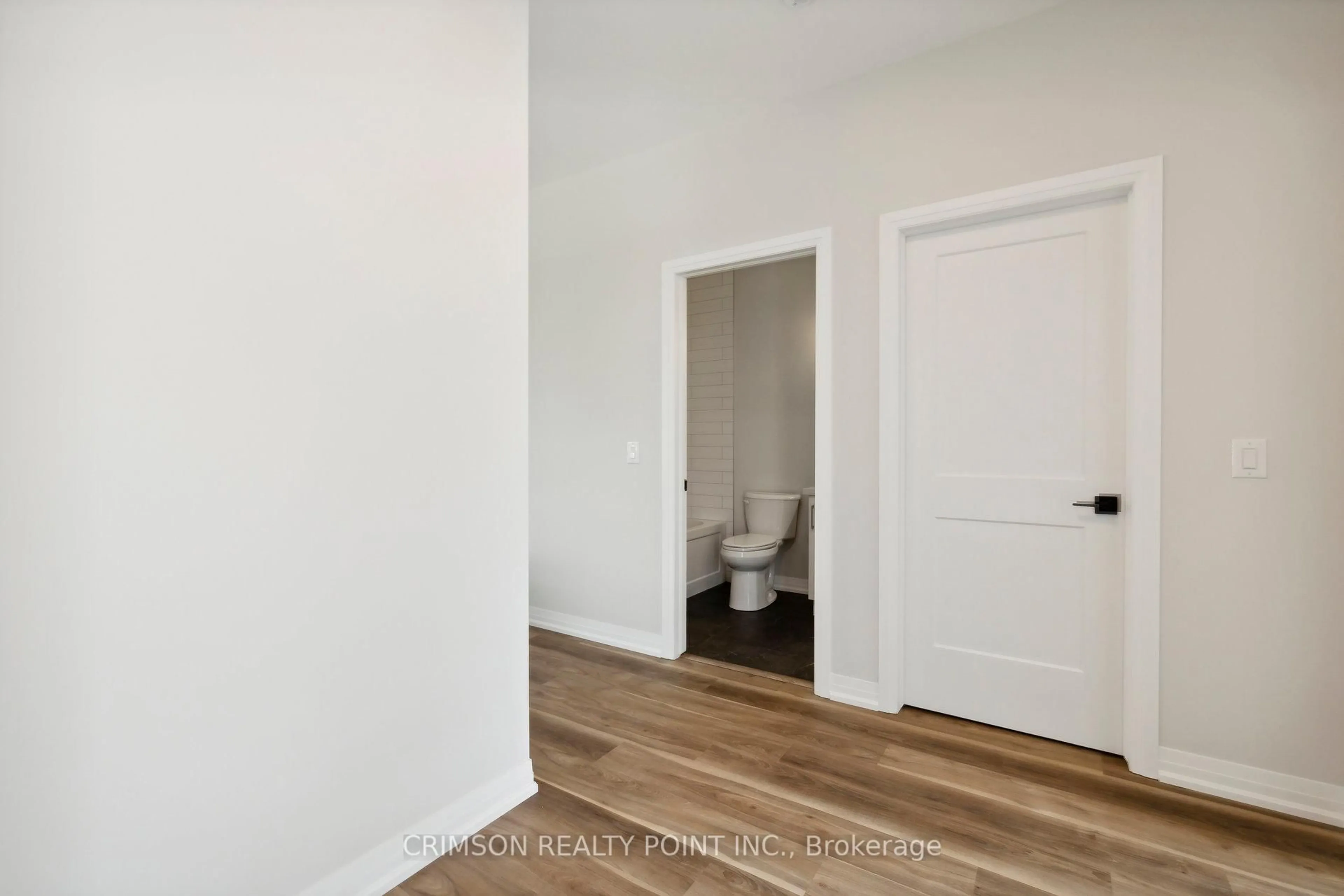 A pic of a room for 300 Richmond St #1, Thorold Ontario L2V 5B9