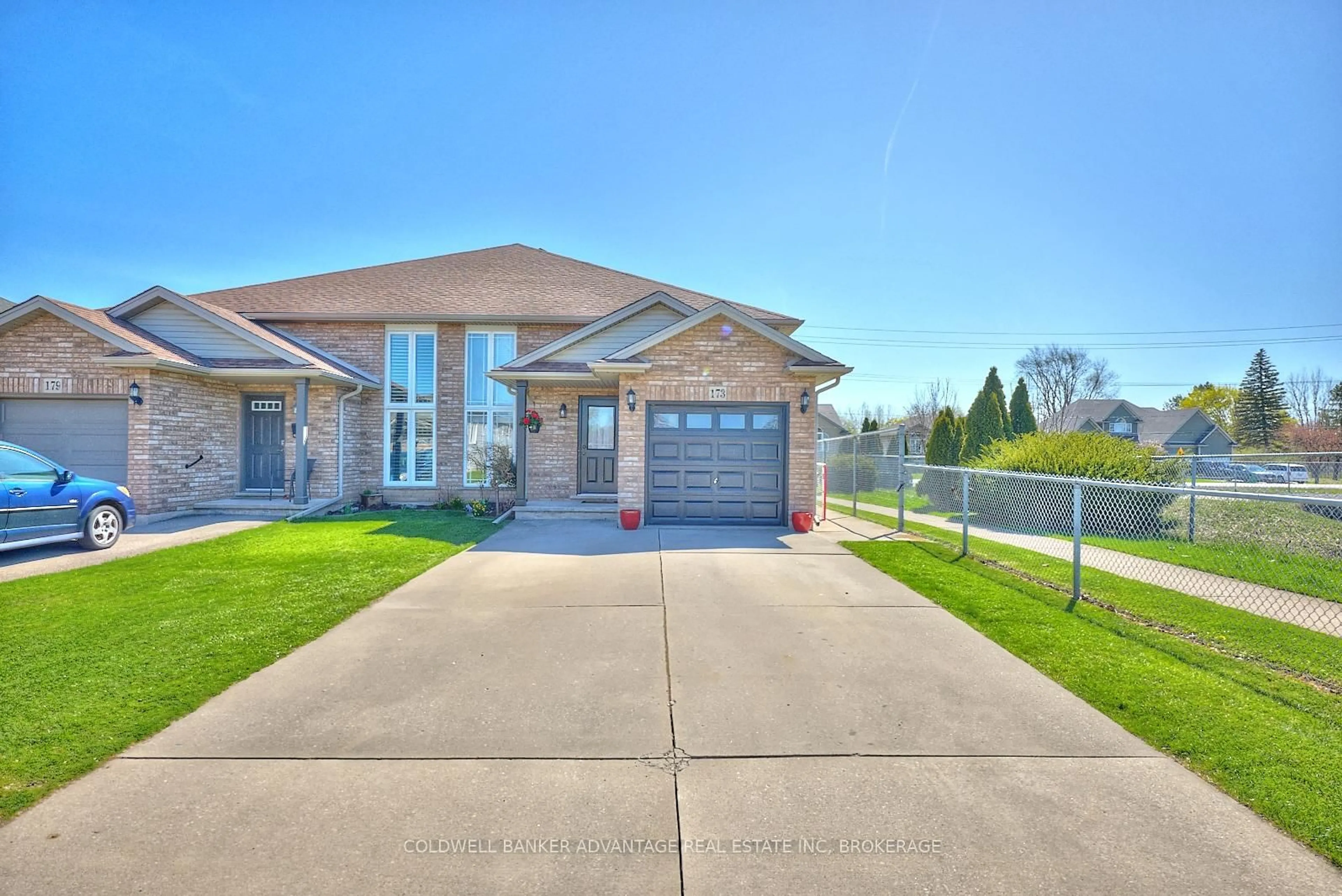 Home with brick exterior material, street for 173 Autumn Cres, Welland Ontario L3C 7K2