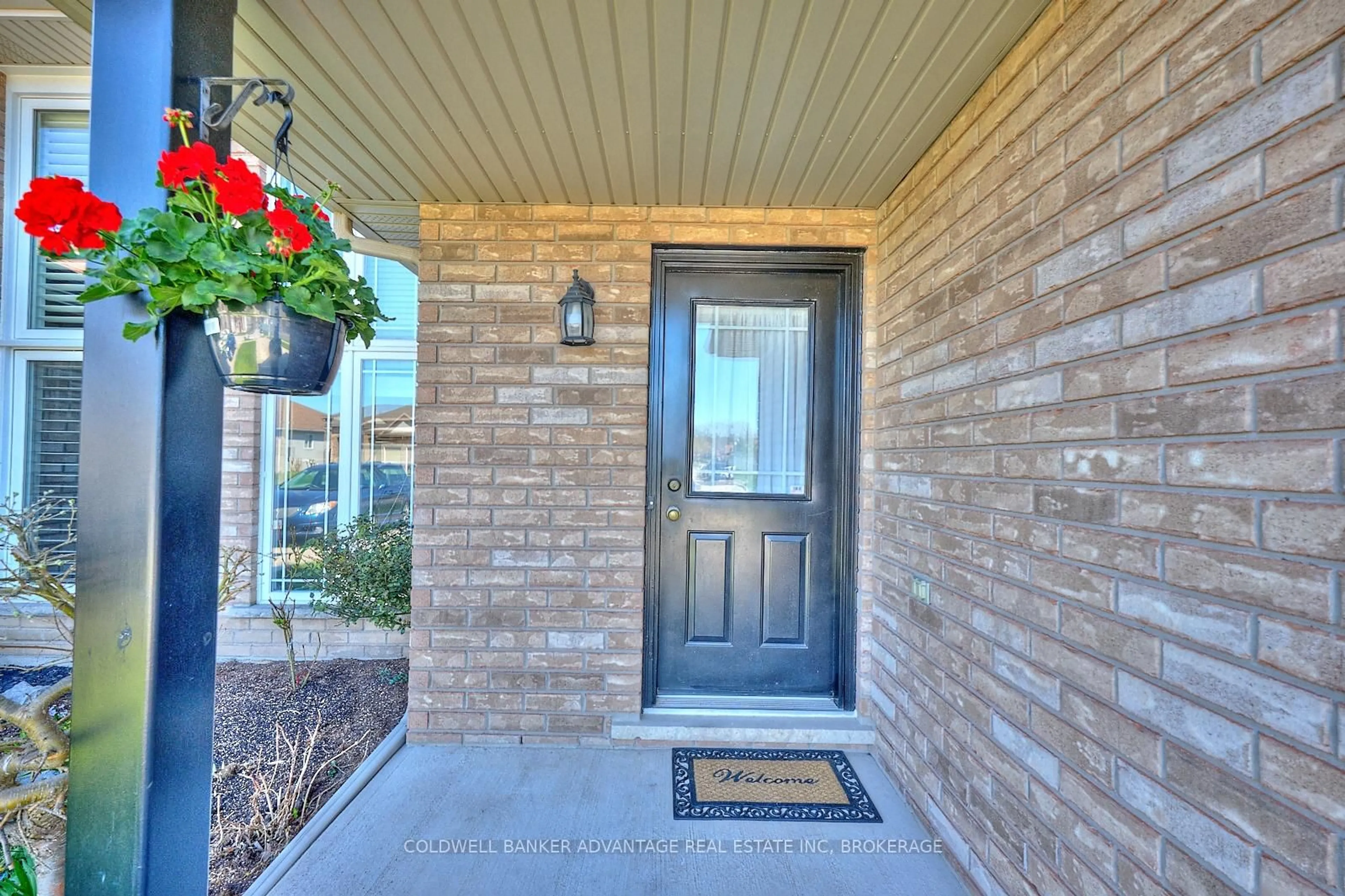 Indoor entryway for 173 Autumn Cres, Welland Ontario L3C 7K2