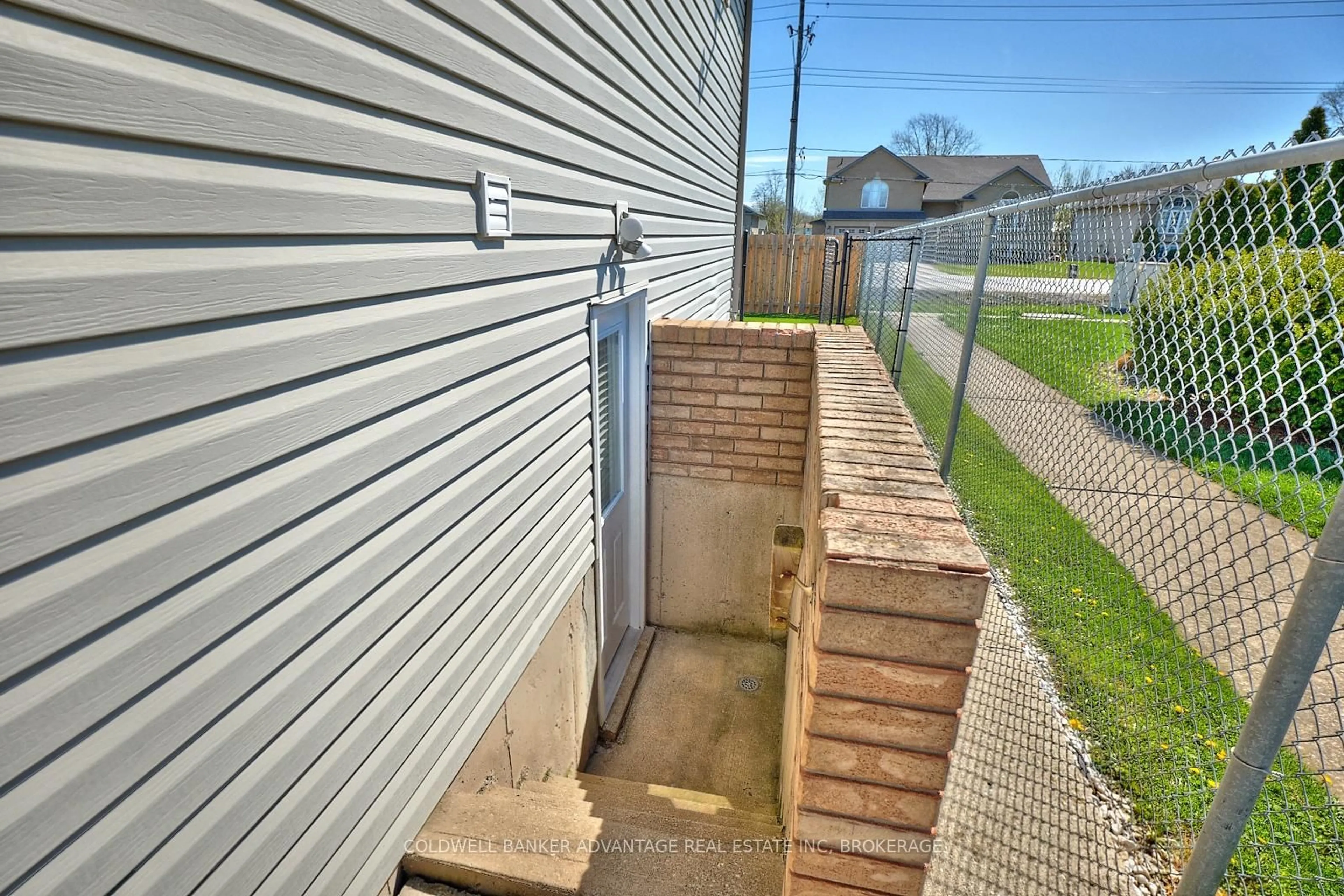 Unknown for 173 Autumn Cres, Welland Ontario L3C 7K2