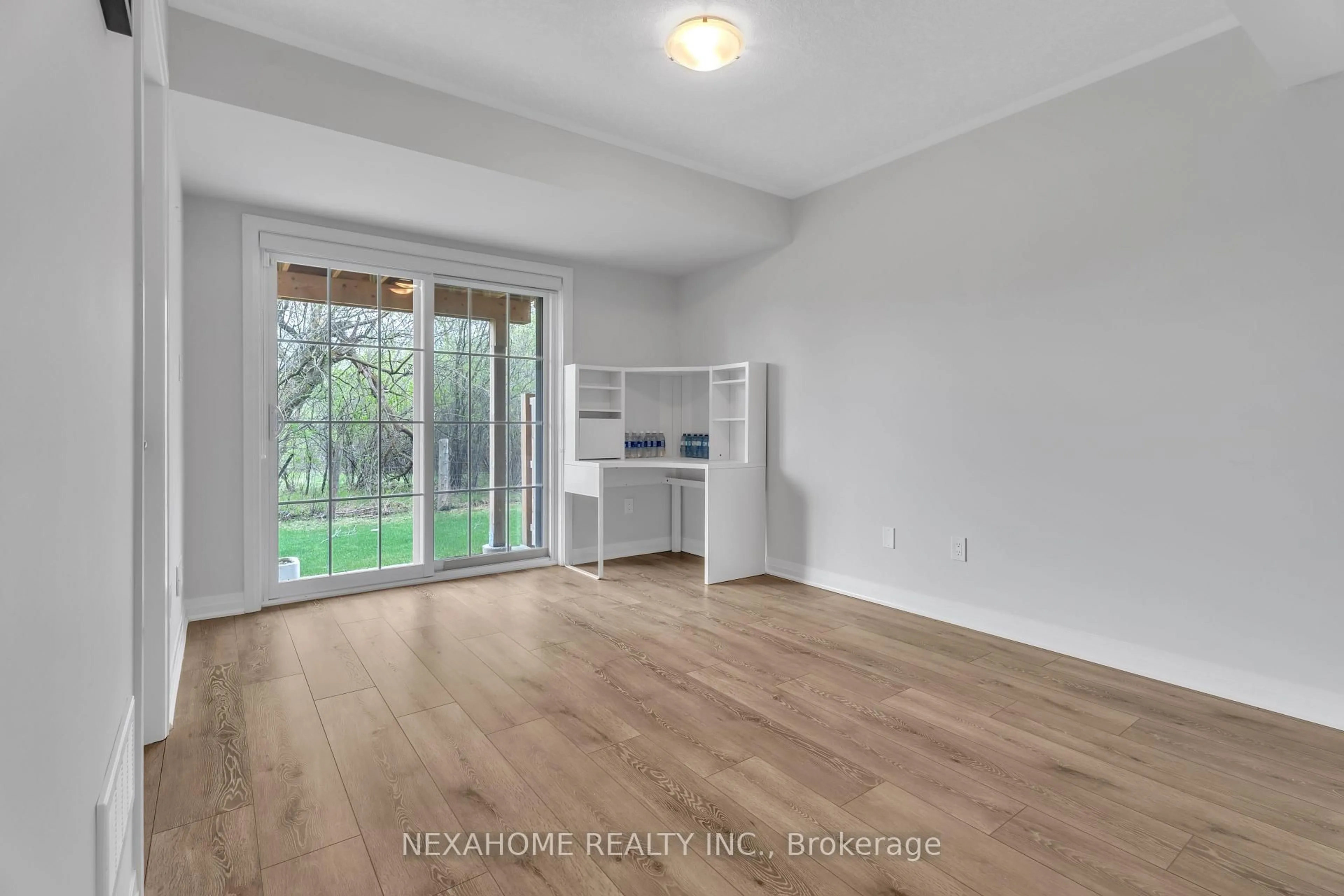 A pic of a room for 311 Woolwich St, Waterloo Ontario N2K 0H4