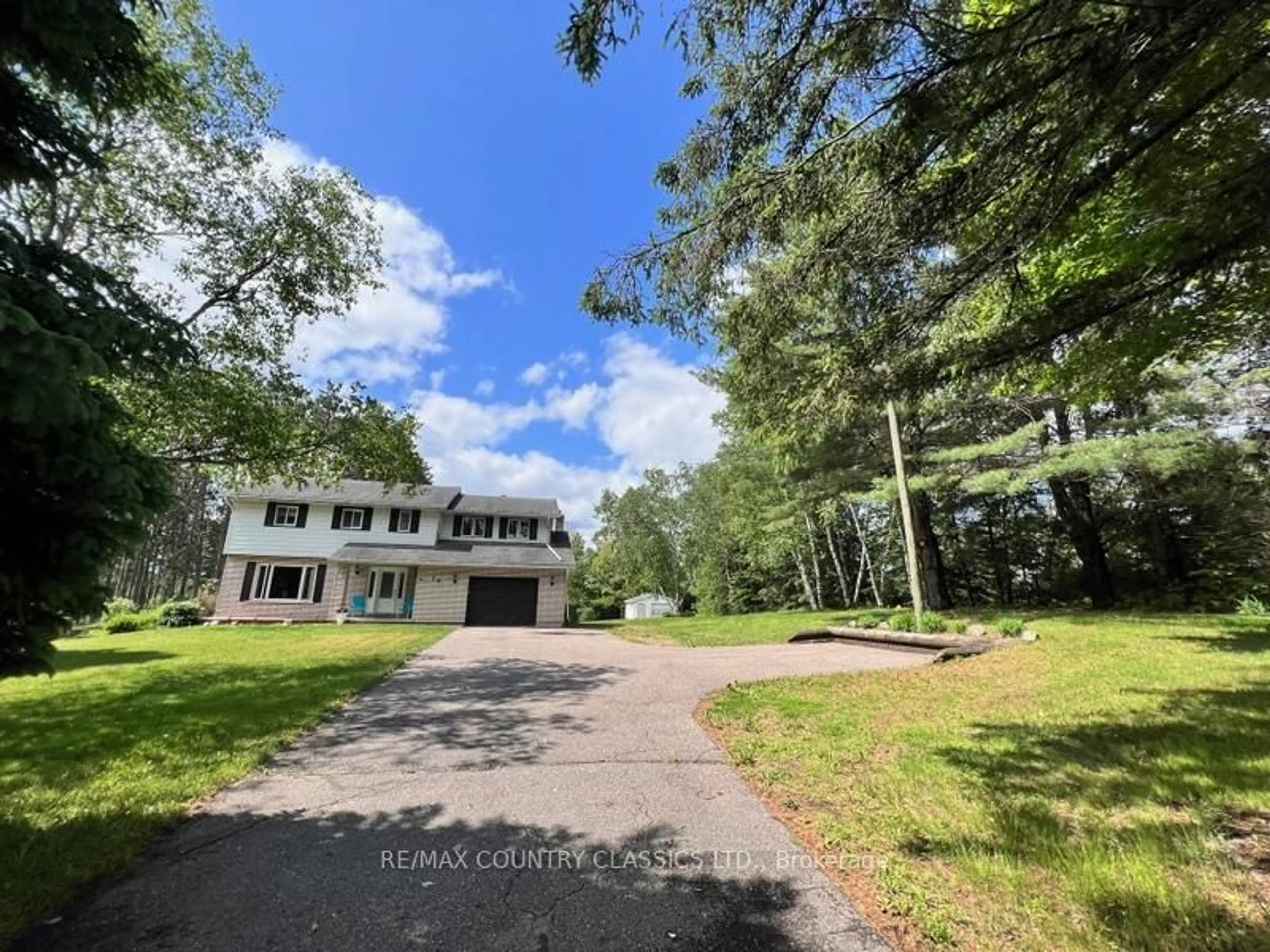 A pic from outside/outdoor area/front of a property/back of a property/a pic from drone, unknown for 76 York River Dr, Bancroft Ontario K0L 1C0