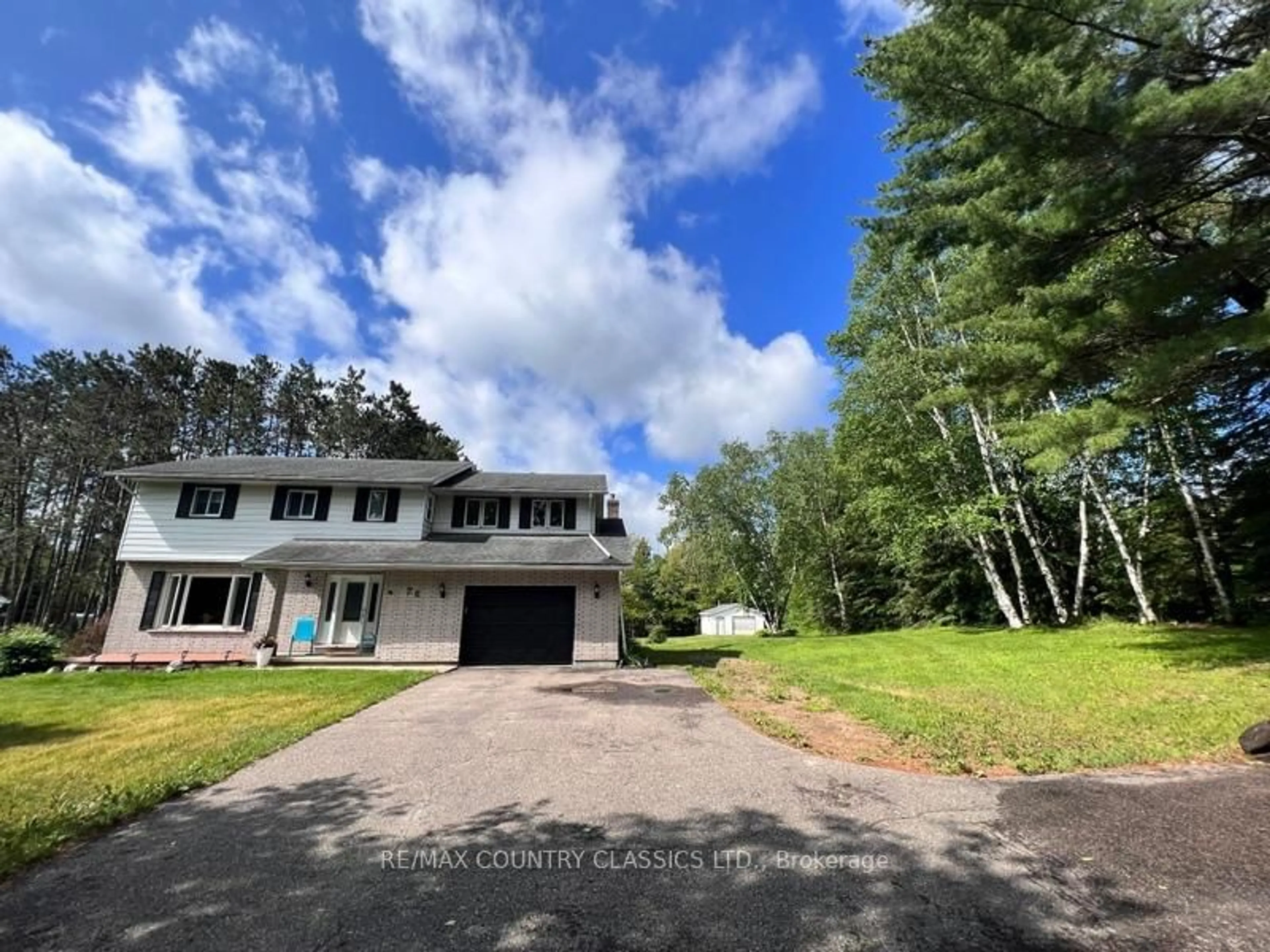 A pic from outside/outdoor area/front of a property/back of a property/a pic from drone, water/lake/river/ocean view for 76 York River Dr, Bancroft Ontario K0L 1C0