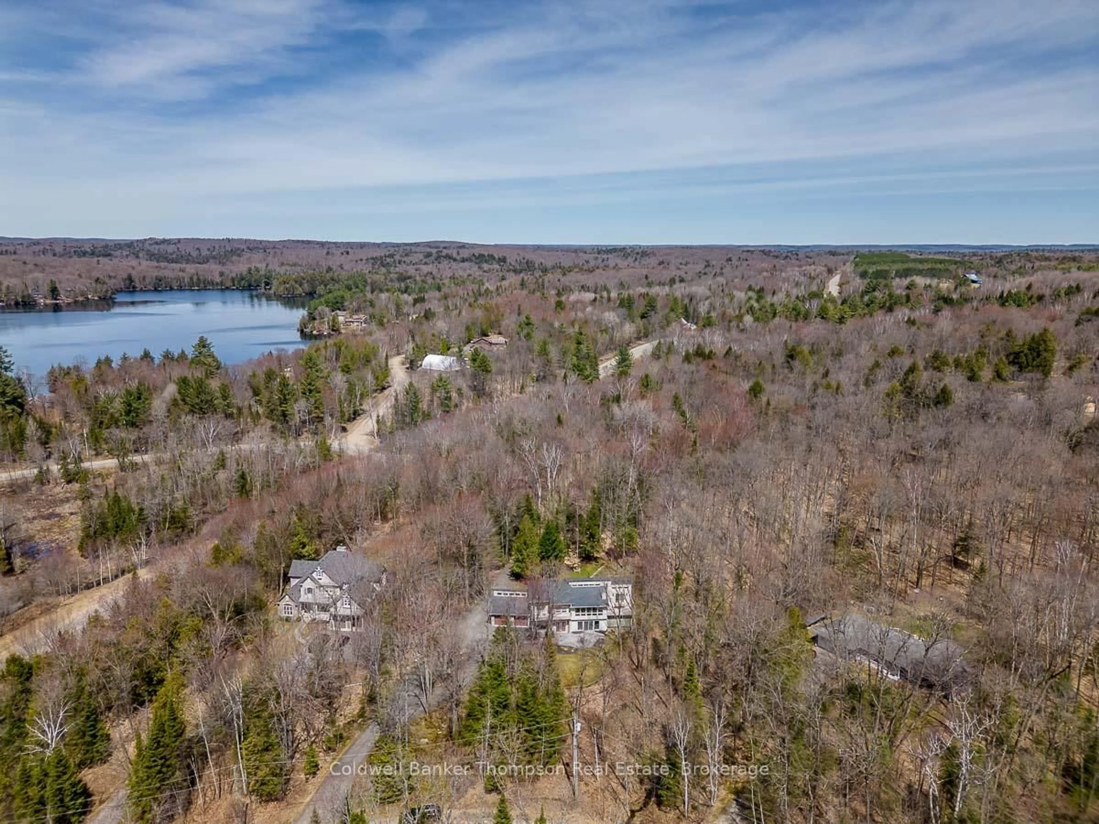 A pic from outside/outdoor area/front of a property/back of a property/a pic from drone, water/lake/river/ocean view for 1013 Walker's Glenn Cres, Lake of Bays Ontario P1H 2J6