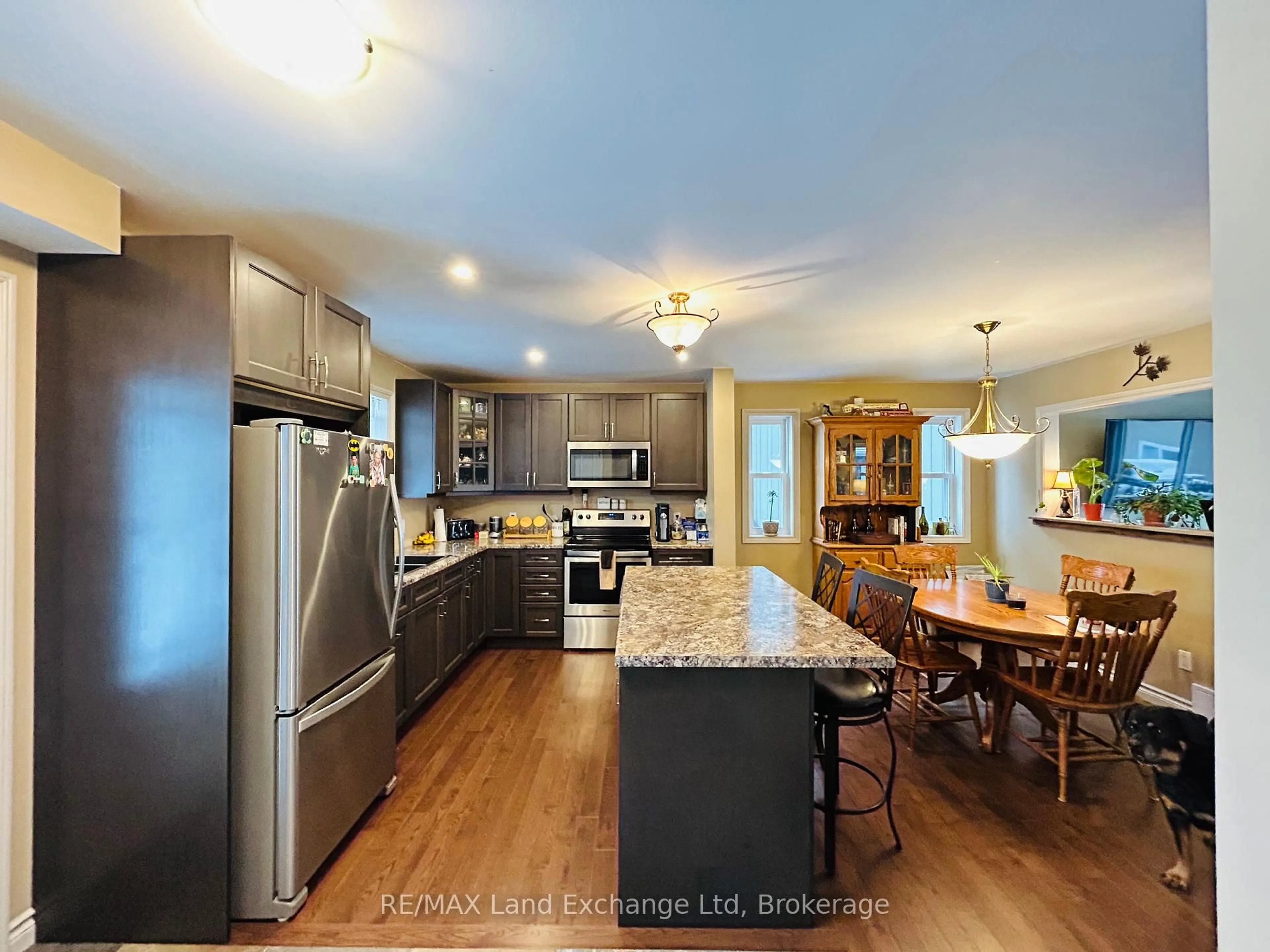 Open concept kitchen, unknown for 660 Gloria St, North Huron Ontario N0G 2W0