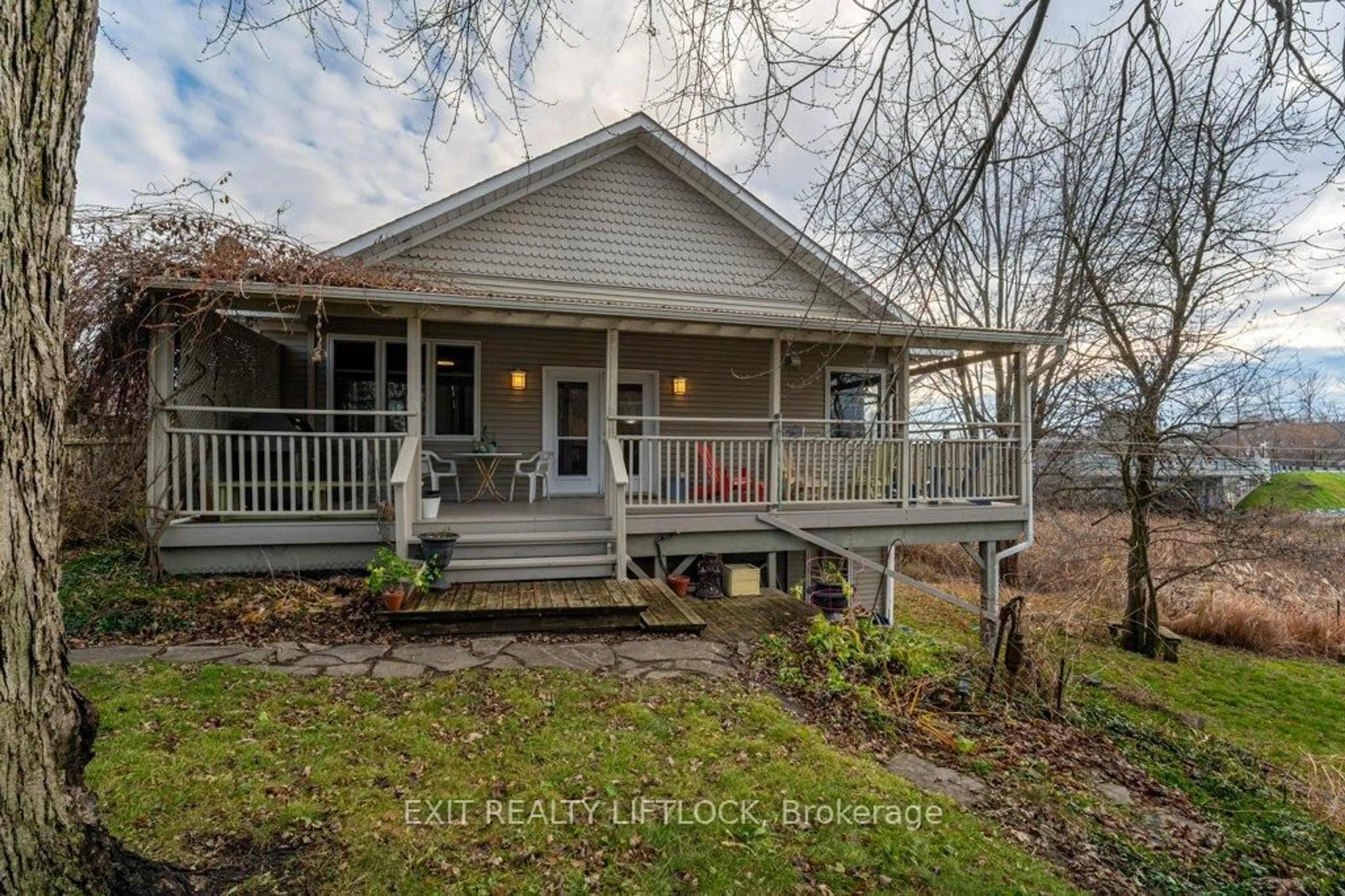 A pic from outside/outdoor area/front of a property/back of a property/a pic from drone, unknown for 57 King St, Kawartha Lakes Ontario K0L 2W0