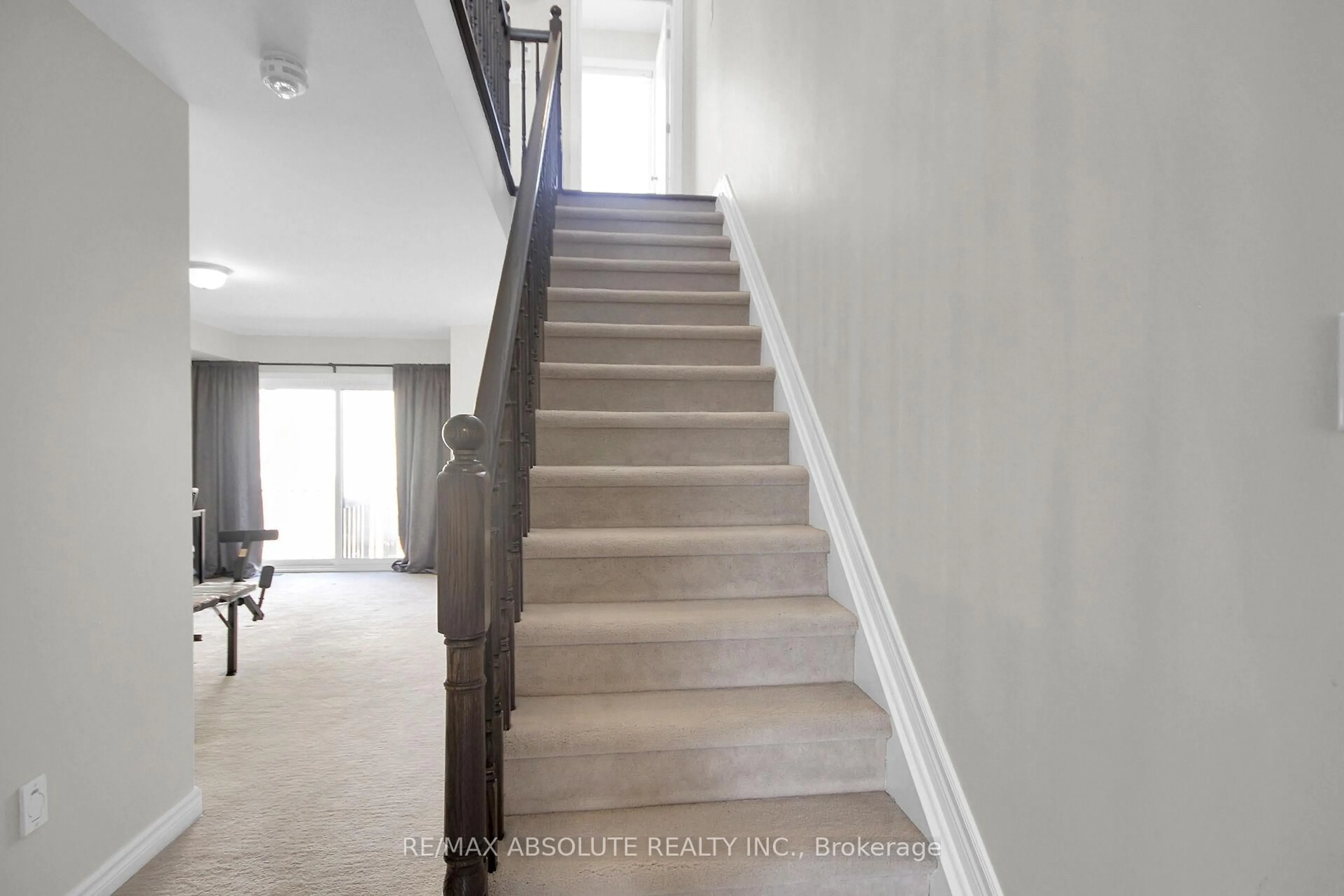 Stairs for 327 Twinflower Way, Ottawa Ontario K2J 5Z6