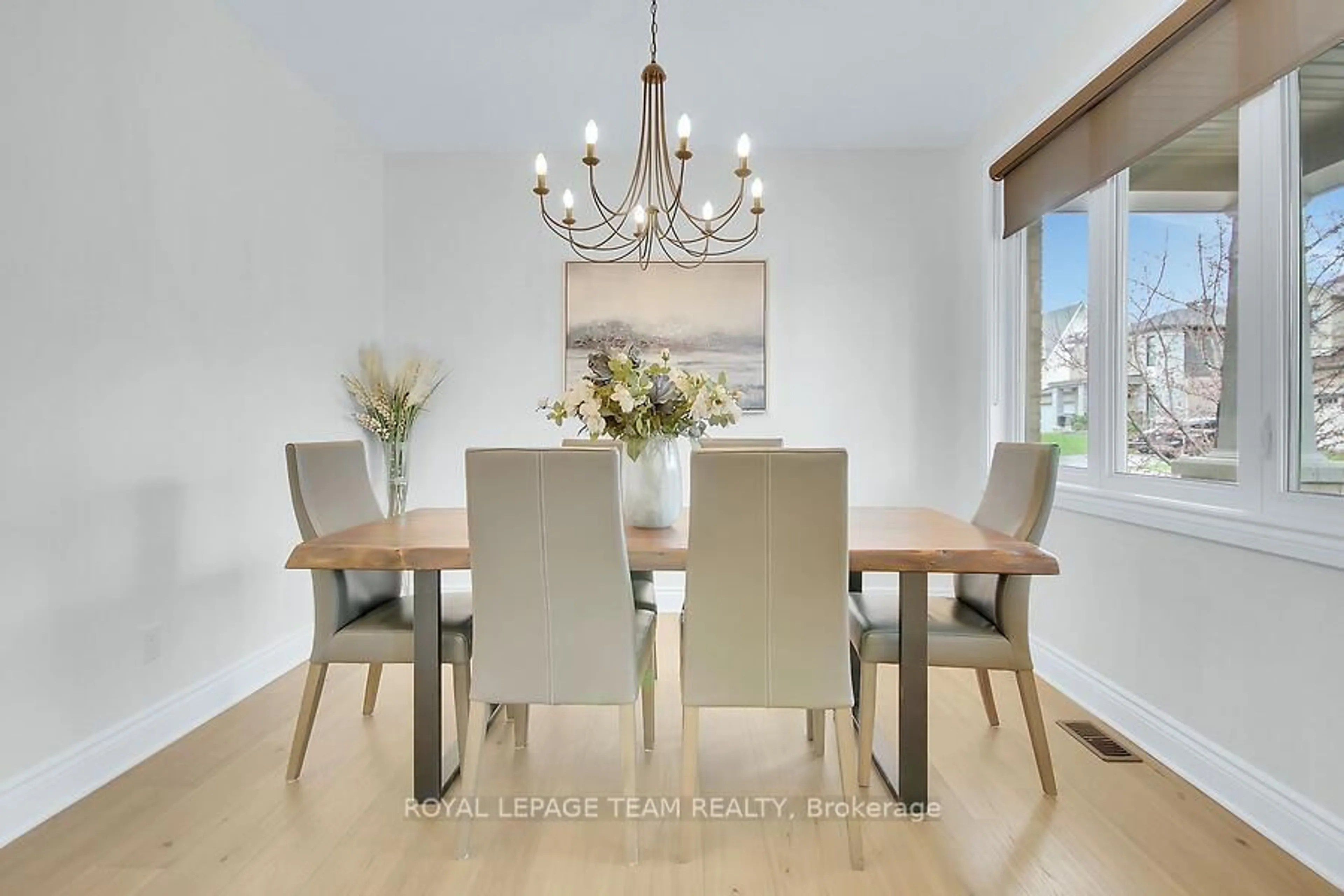 Dining room, unknown for 518 Chriscraft Way, Manotick Ontario K4M 1J8