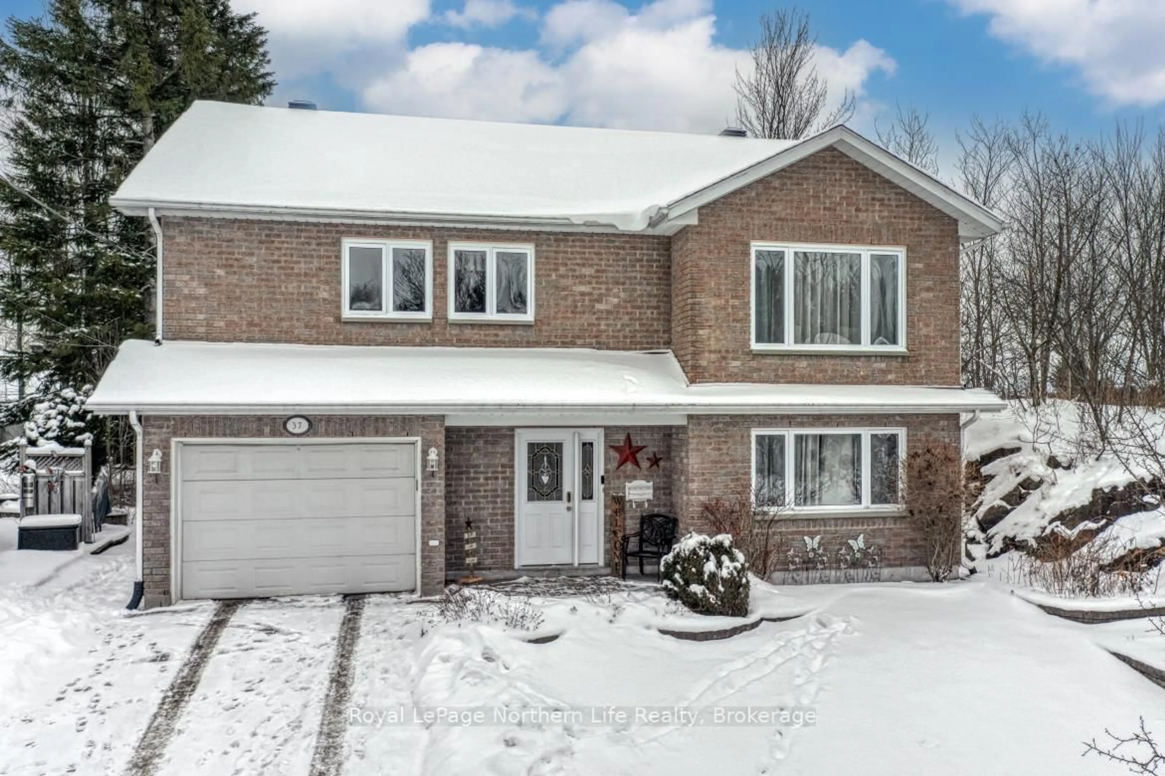Home with brick exterior material, street for 37 Shallot Cres, North Bay Ontario P1A 3V7