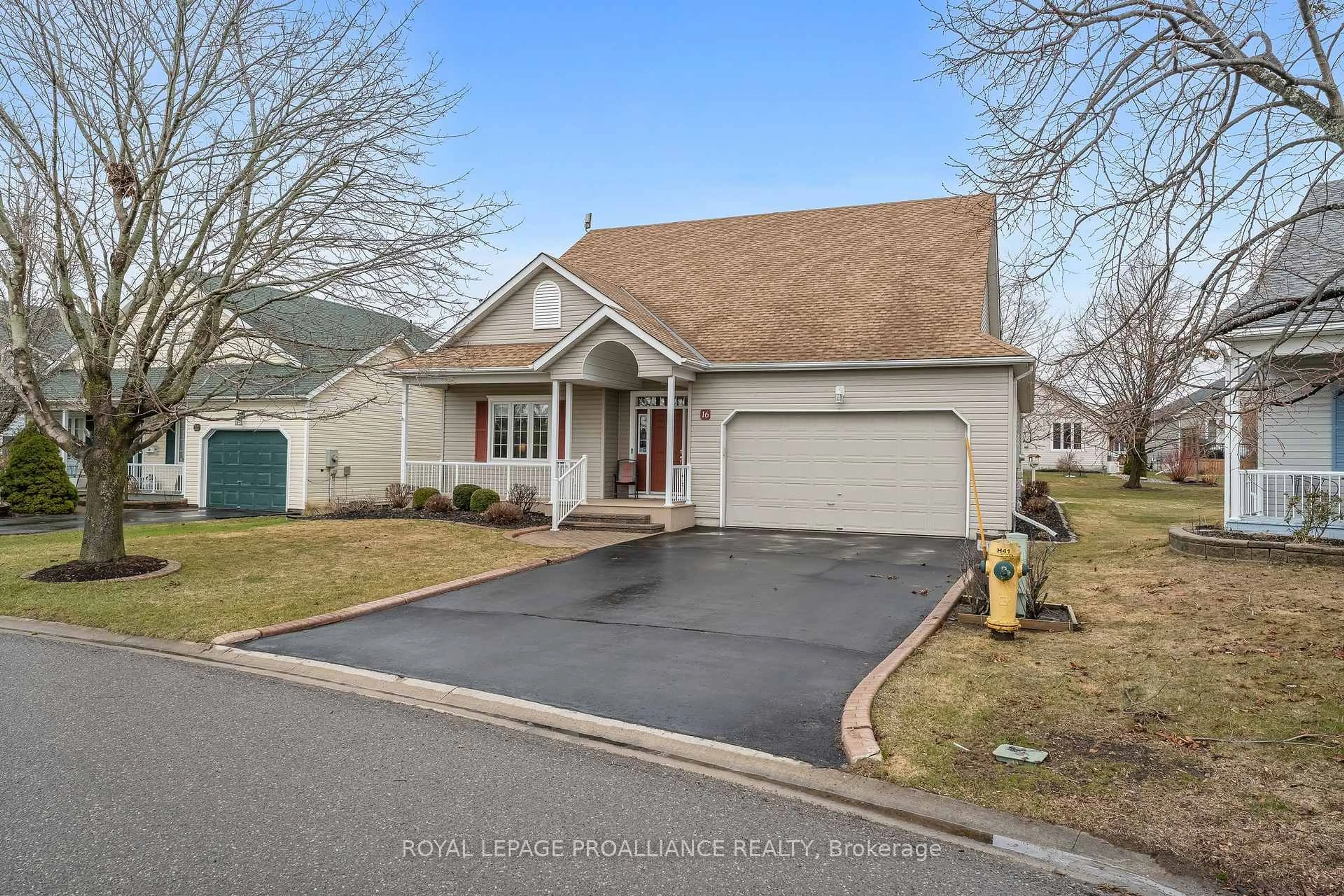 Home with vinyl exterior material, street for 16 Sandpiper Way, Brighton Ontario K0K 1H0