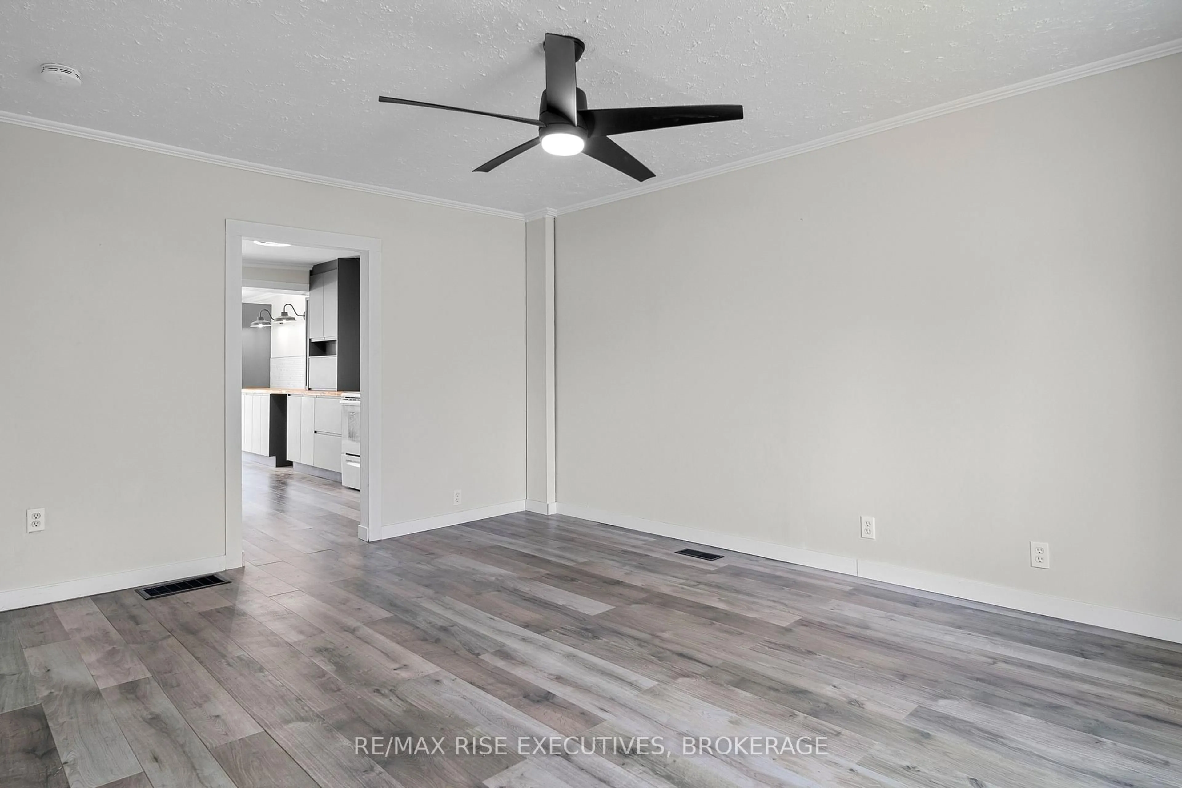 A pic of a room for 6 Arthur St, Kingston Ontario K7K 2L4