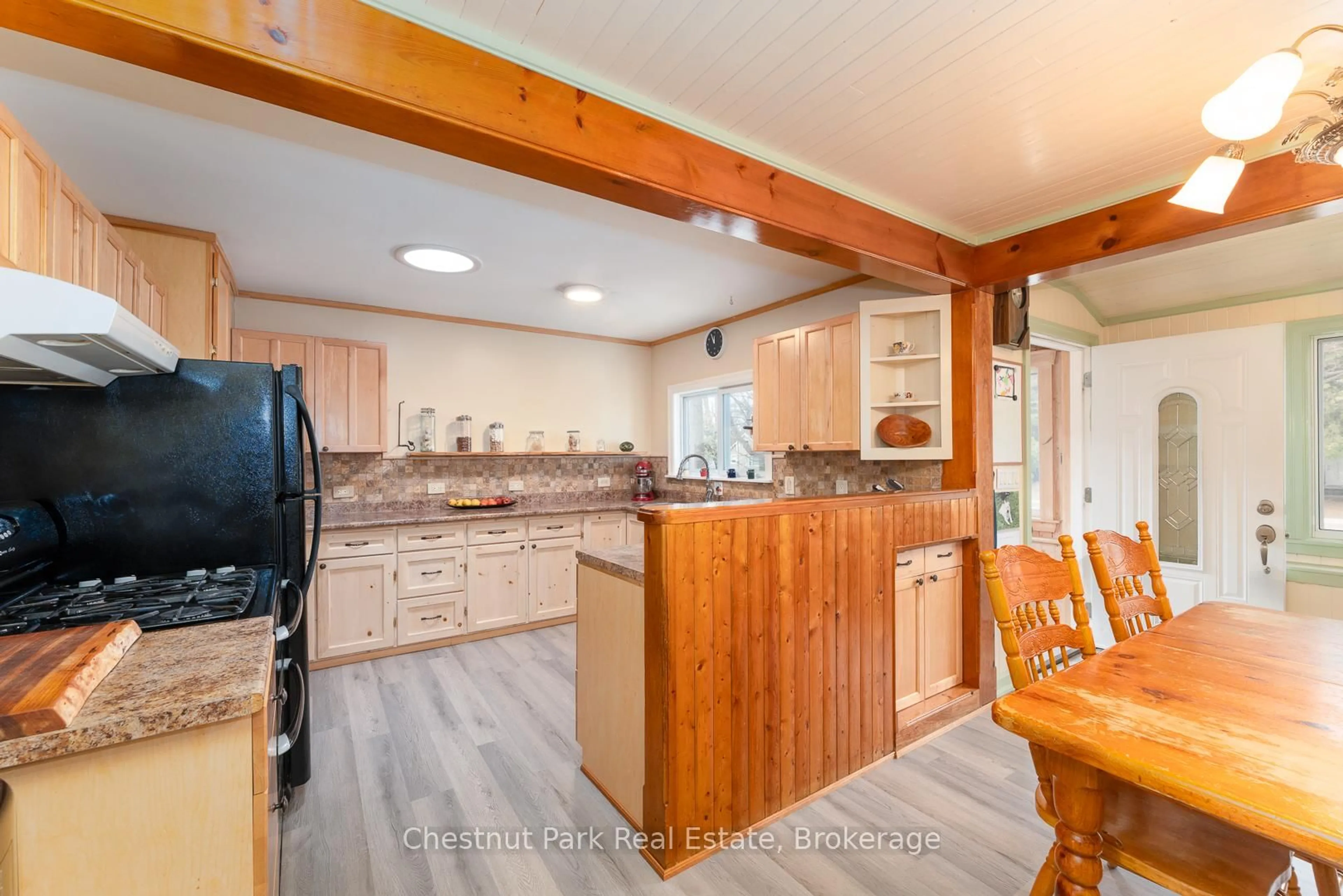 Open concept kitchen, unknown for 23 EWING St, Bracebridge Ontario P1L 1C7