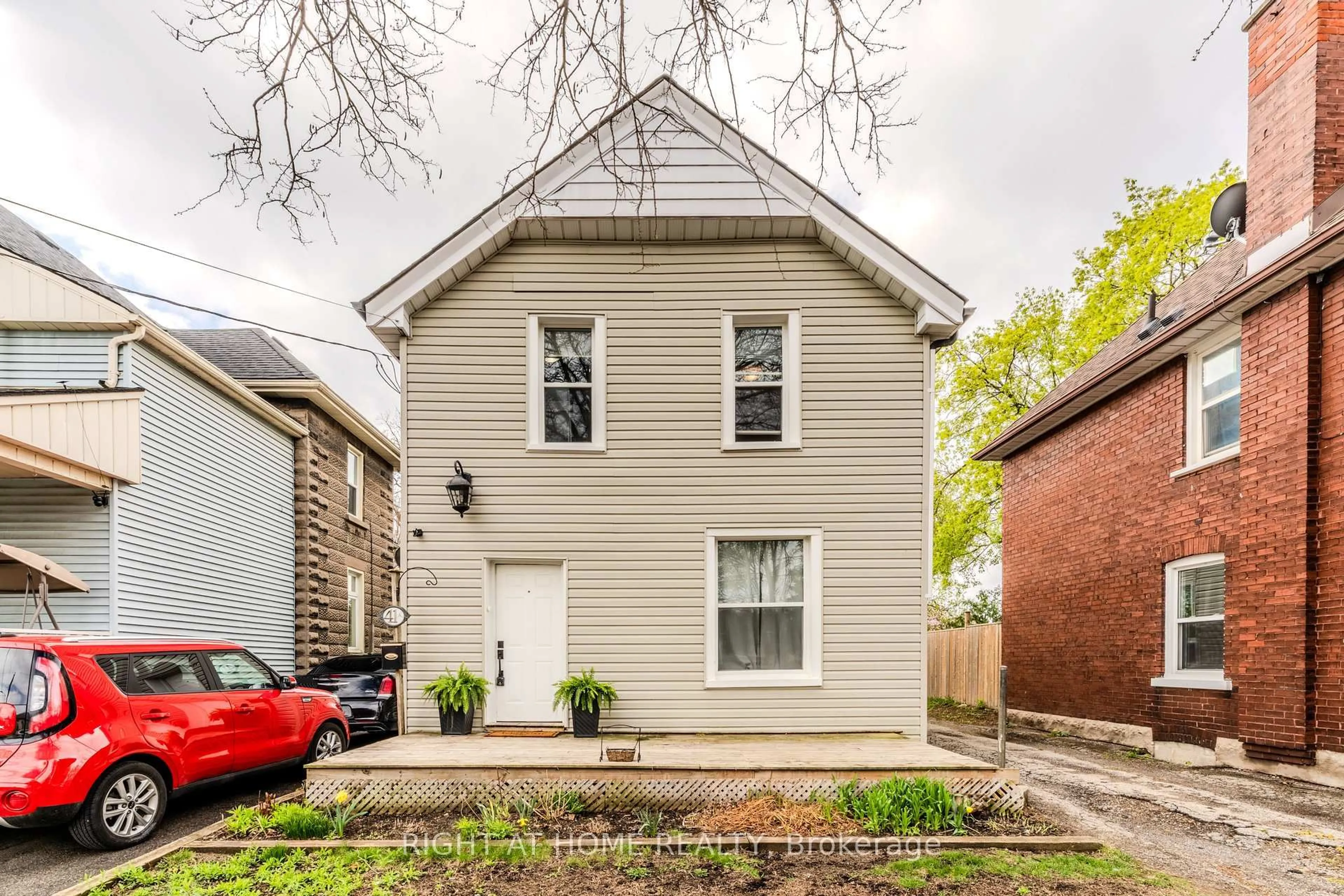 Home with brick exterior material, street for 41 Brighton Ave, Brantford Ontario N3S 1V8