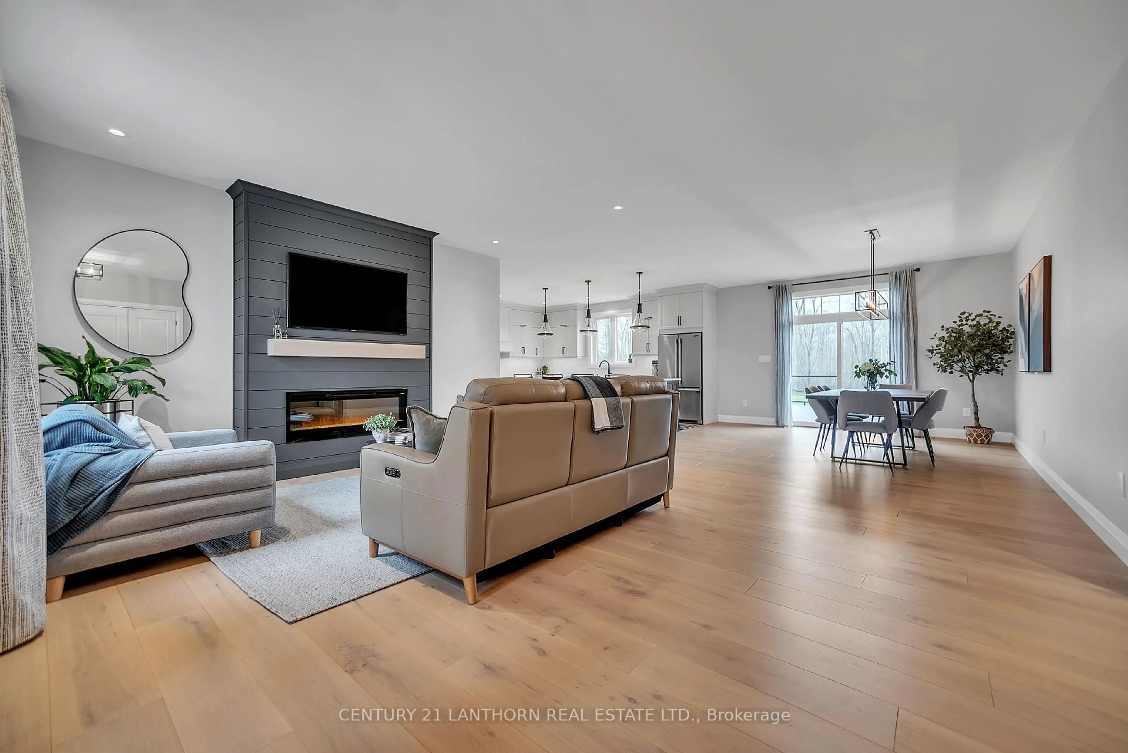 Living room with furniture, unknown for 37 Rapids Rd, Thomasburg Ontario K0K 3H0