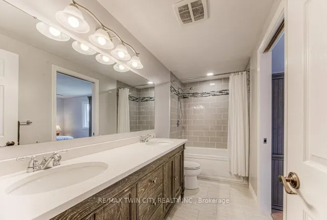 Additional property image - 111 Martinglen Cres