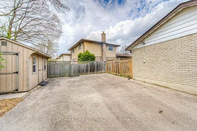 Additional property image - 111 Martinglen Cres