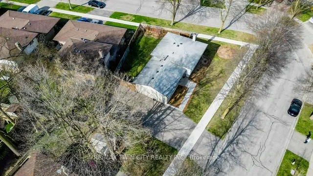 Additional property image - 111 Martinglen Cres