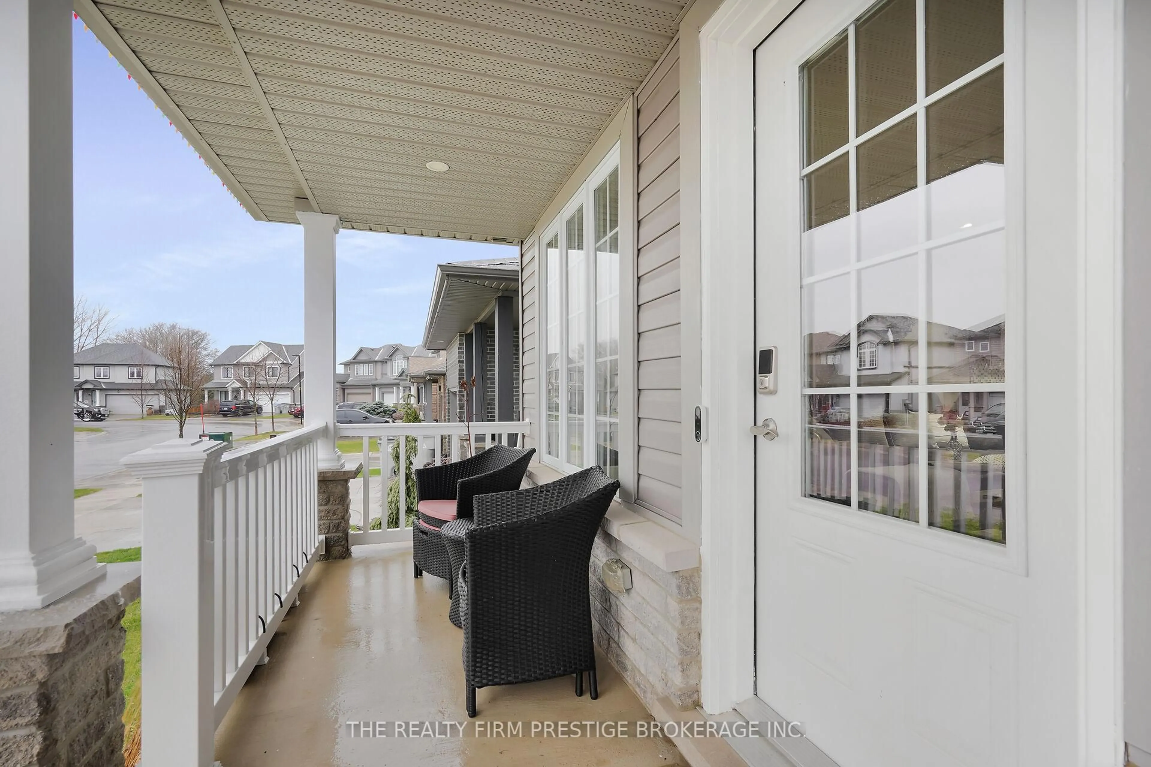 Patio, street for 27 WILLIS Ave, Strathroy-Caradoc Ontario N7G 0B6