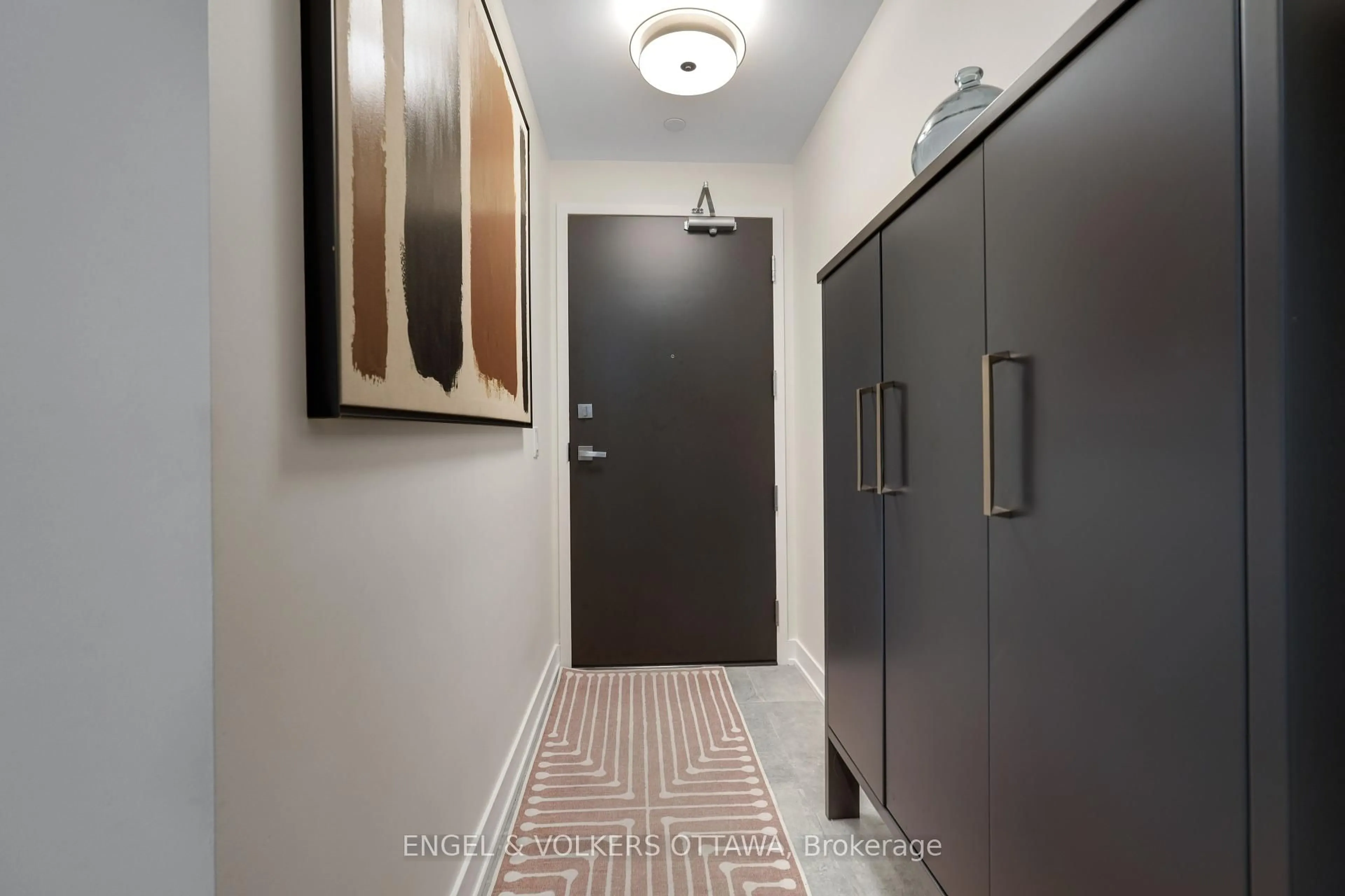 Indoor entryway for 200 Inlet Private #207, Ottawa Ontario K4A 5H3