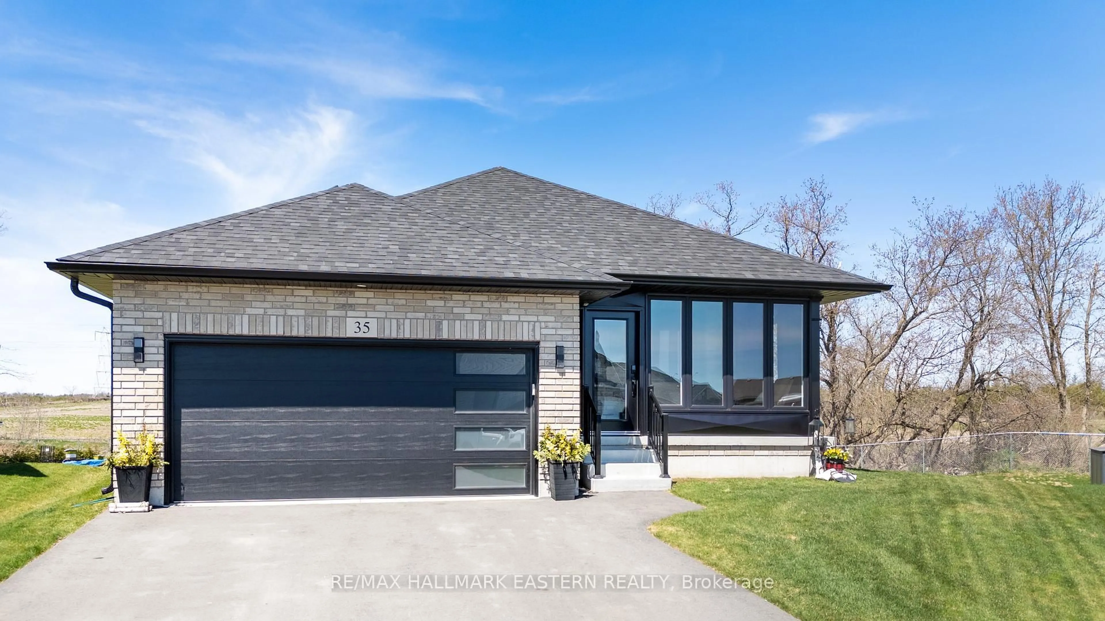 Home with brick exterior material, street for 35 Keeler Crt, Asphodel-Norwood Ontario K0L 2V0