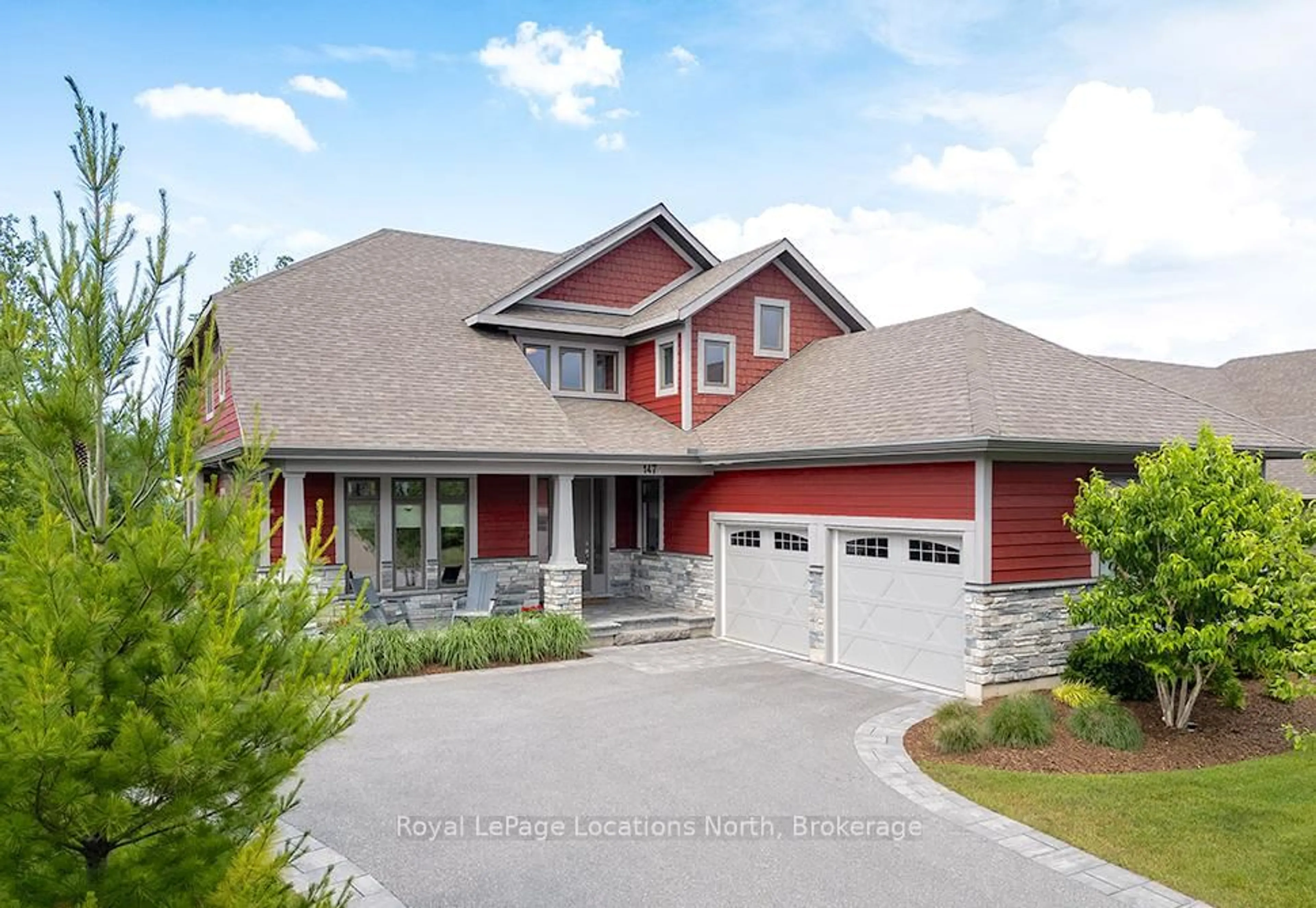 Home with vinyl exterior material, street for 147 West Ridge Dr, Blue Mountains Ontario N0H 2P0