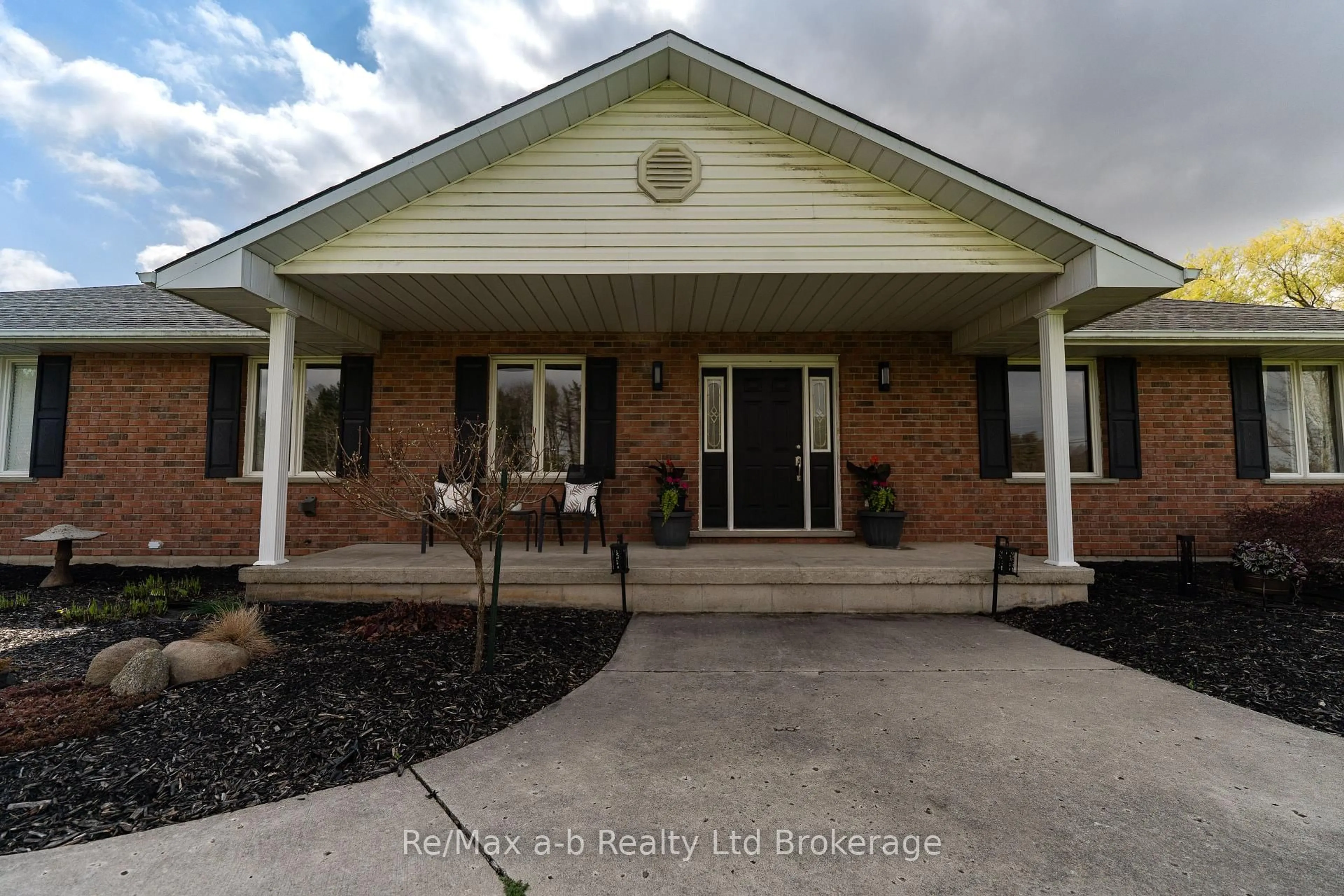 Home with brick exterior material, unknown for 10884 Plank Rd, Bayham Ontario N0J 1H0