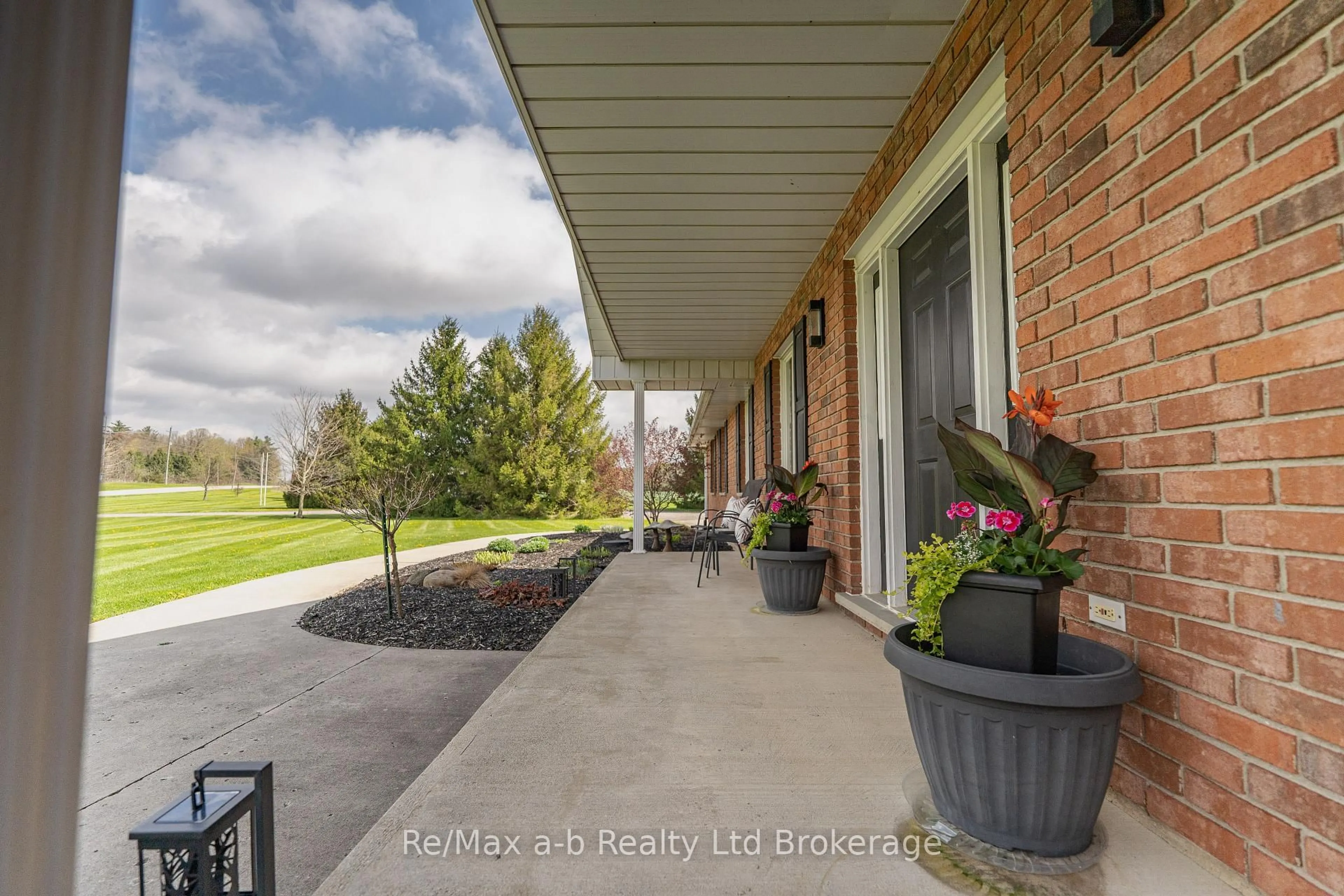 Patio, water/lake/river/ocean view for 10884 Plank Rd, Bayham Ontario N0J 1H0