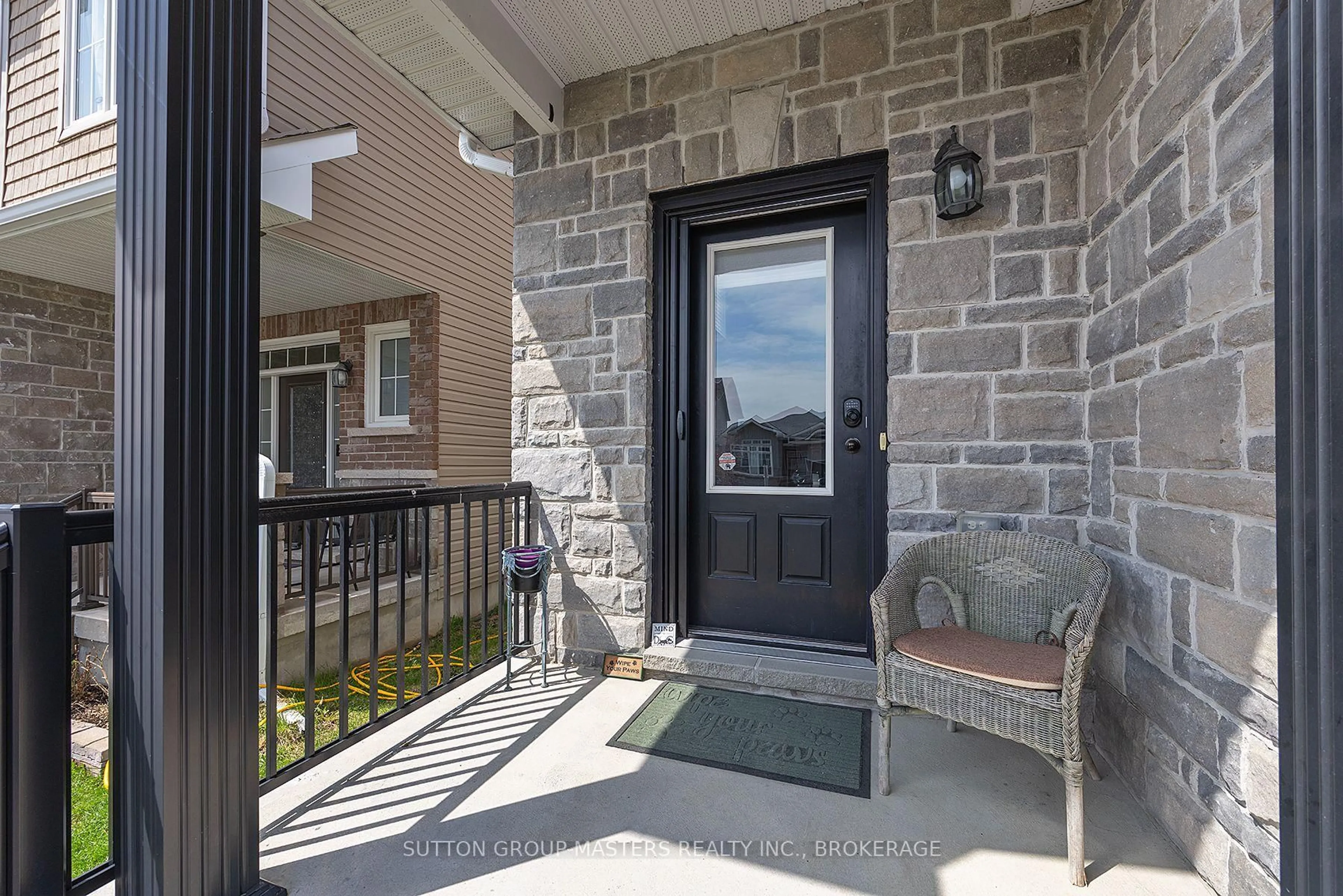 Indoor entryway for 217 Holden St, Kingston Ontario K7P 0L1