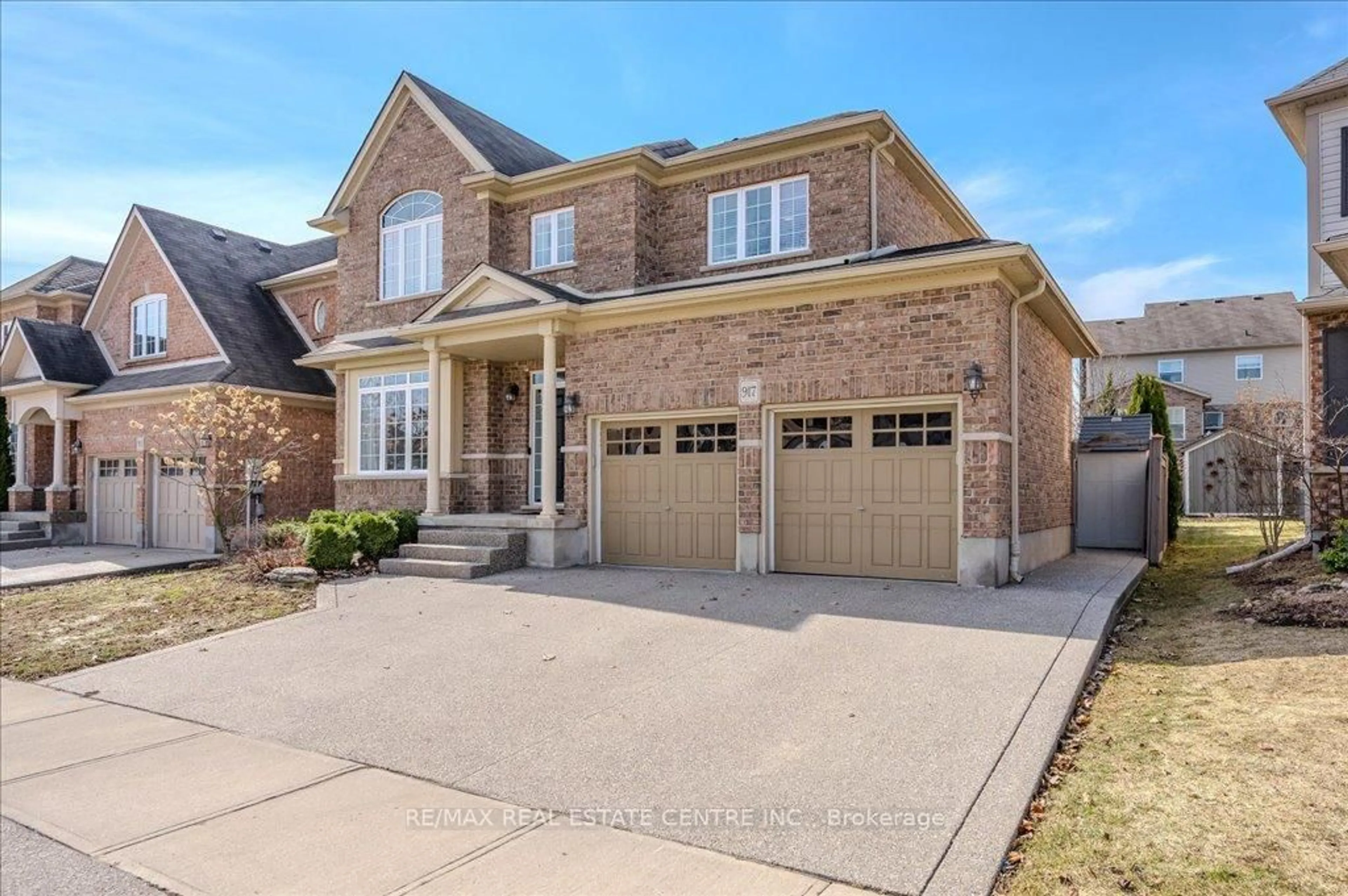 Home with brick exterior material, street for 917 Fung Pl, Kitchener Ontario N2A 4M3