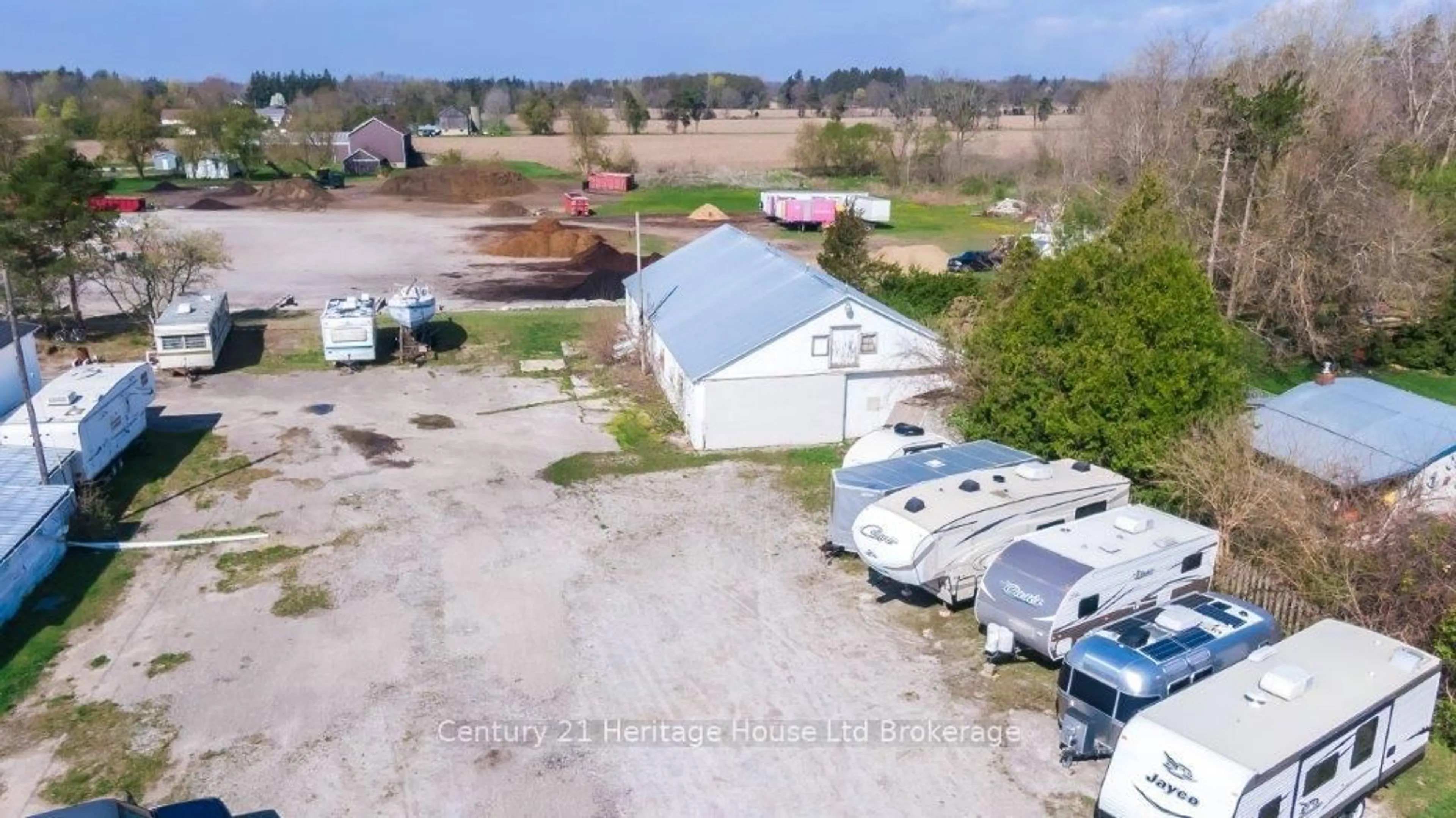 A pic from outside/outdoor area/front of a property/back of a property/a pic from drone, building for 451 Port Ryerse Rd, Norfolk Ontario N3Y 4K2