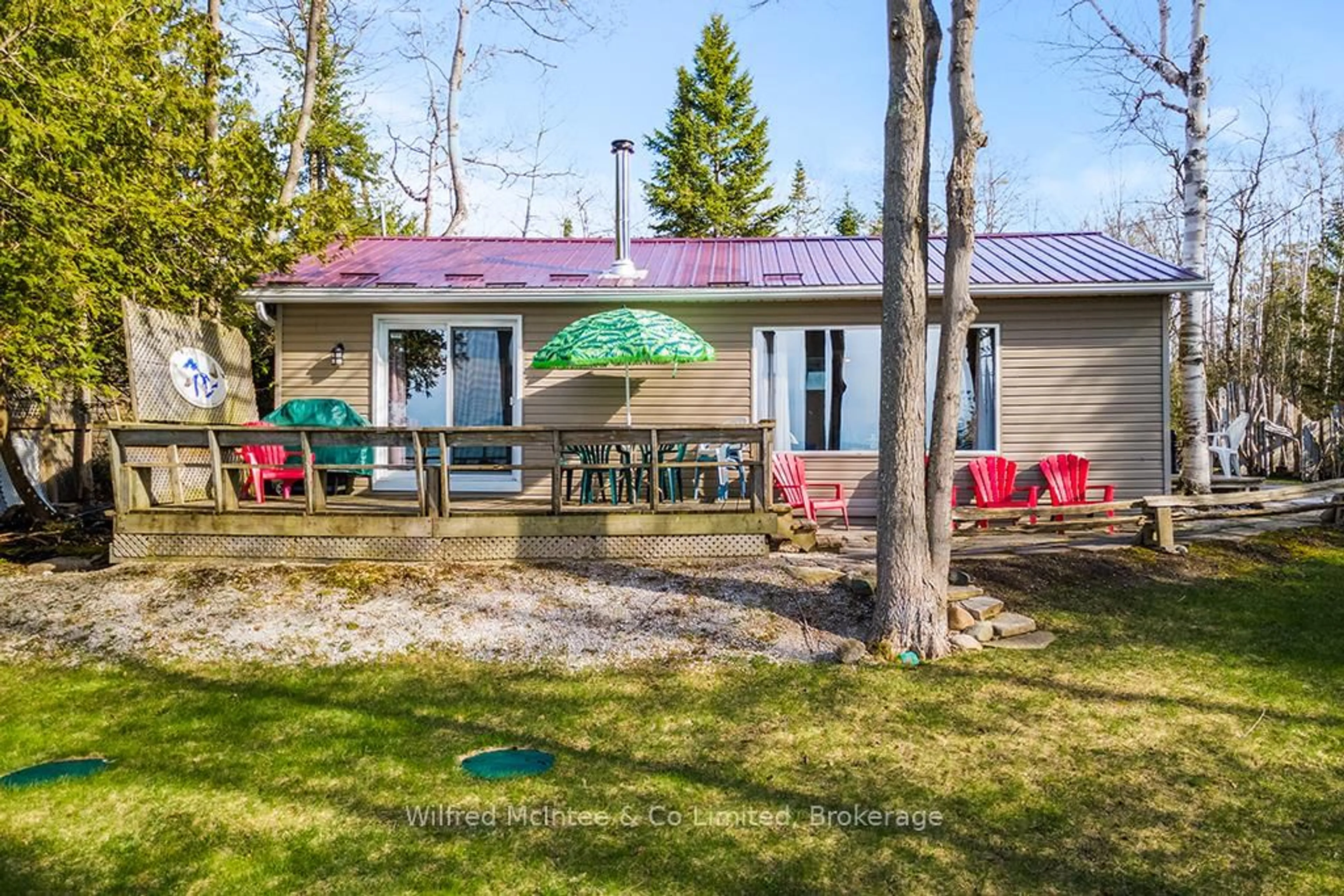 Patio, water/lake/river/ocean view for 61 WAHBEZEE Dr, Native Leased Lands Ontario N0H 2G0