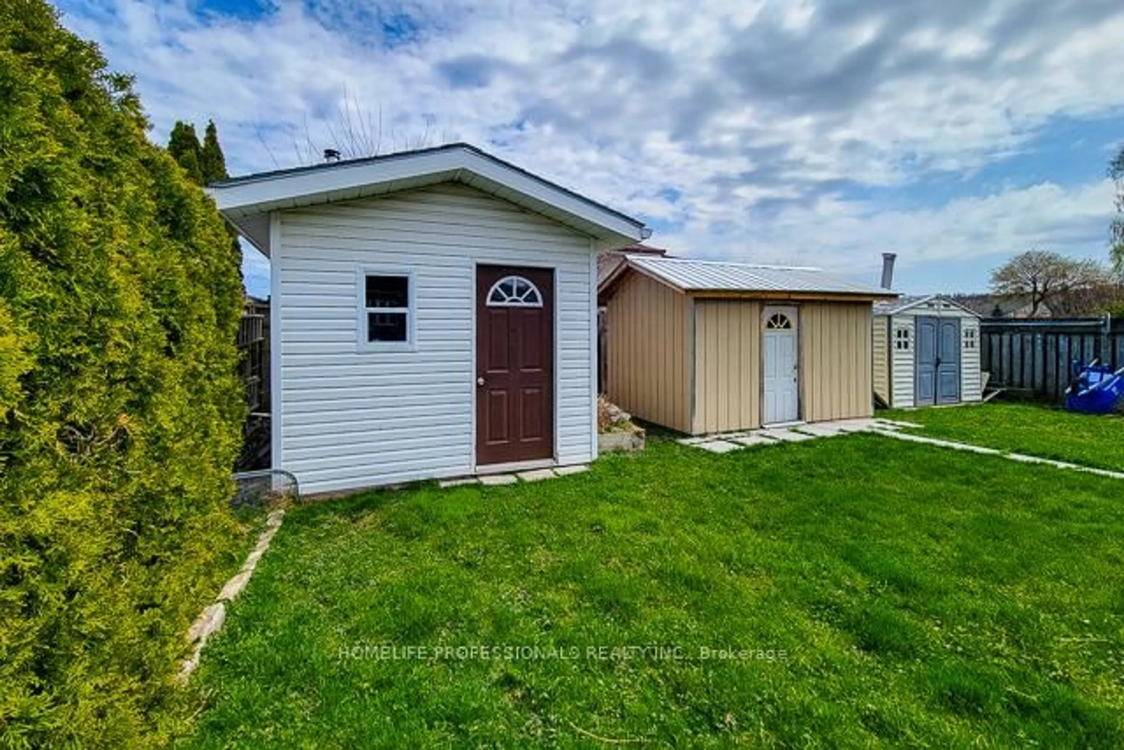 Shed for 214 Millen Rd, Hamilton Ontario L8E 2G7