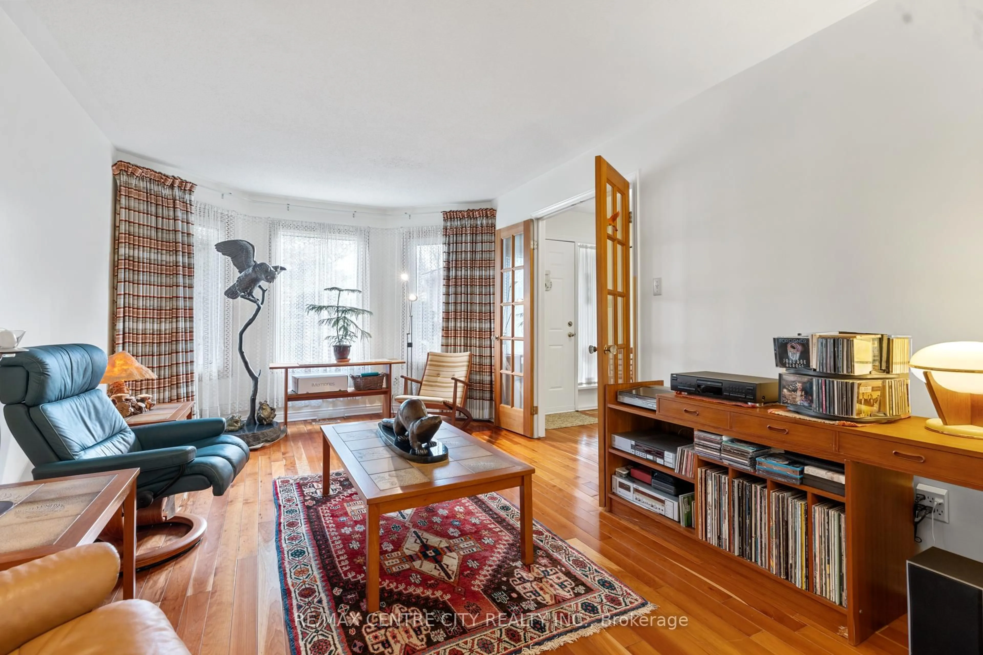 Living room with furniture, unknown for 78 Colonial Cres, London North Ontario N6H 4X4