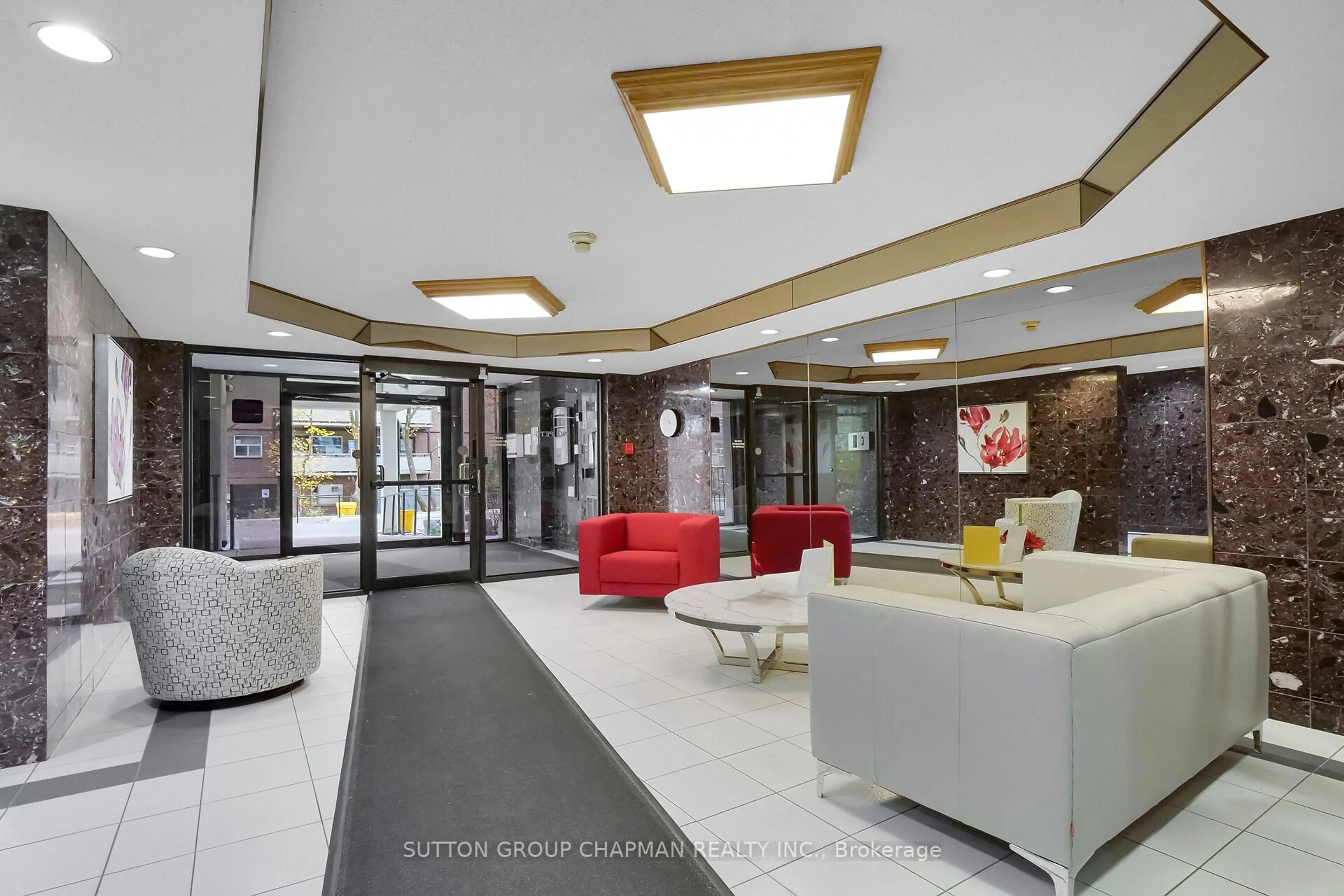 Lobby for 1180 Commissioners Rd #308, London South Ontario N6K 4J2