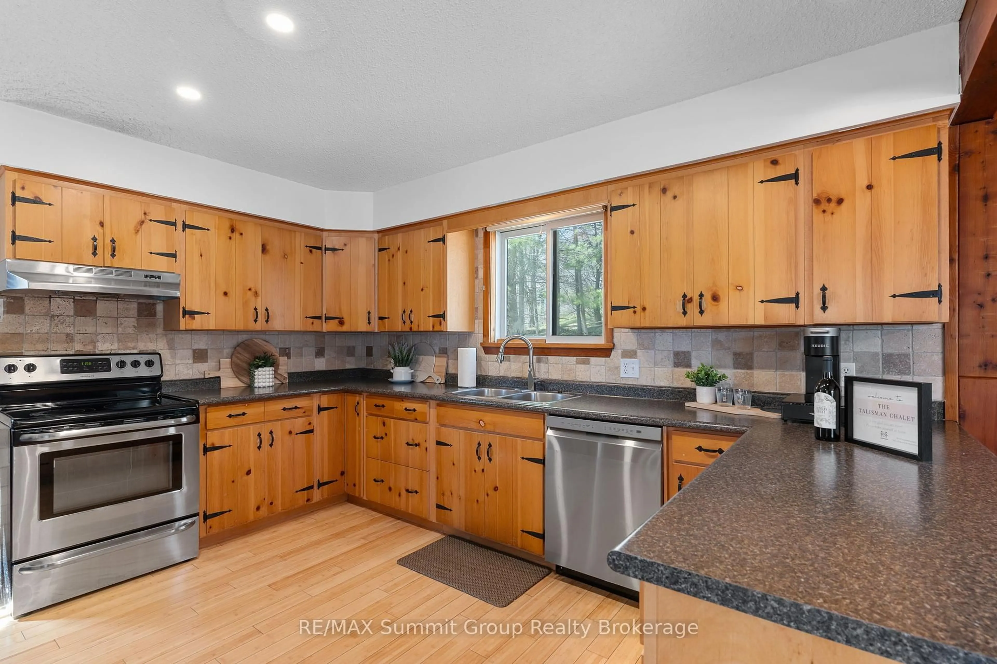 Unknown for 144 Talisman Blvd, Grey Highlands Ontario N0C 1G0