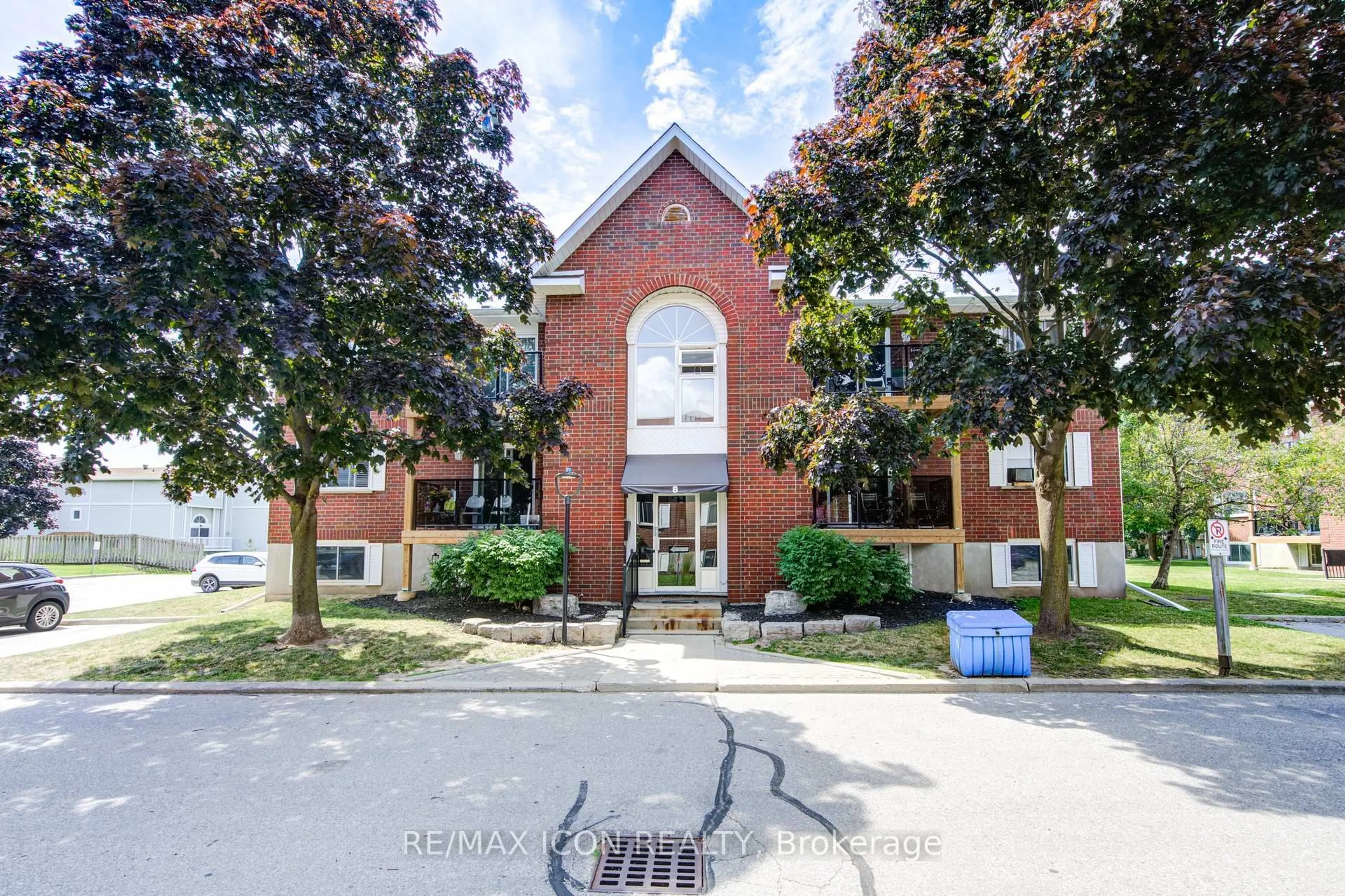 Unknown for 565 Greenfield Ave #601, Kitchener Ontario N2C 2P4
