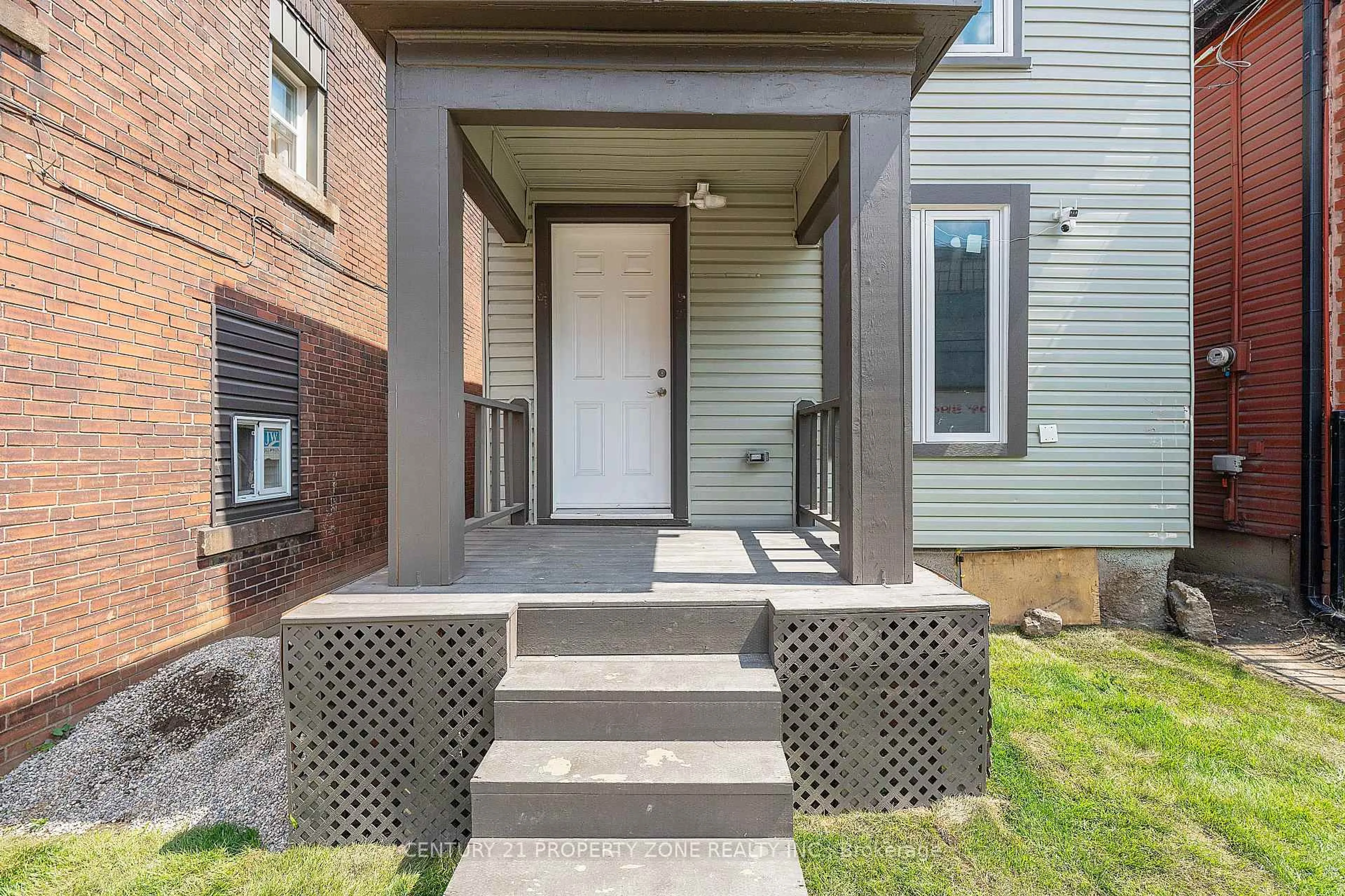 Unknown for 334 Gage Ave, Hamilton Ontario L8L 7A7