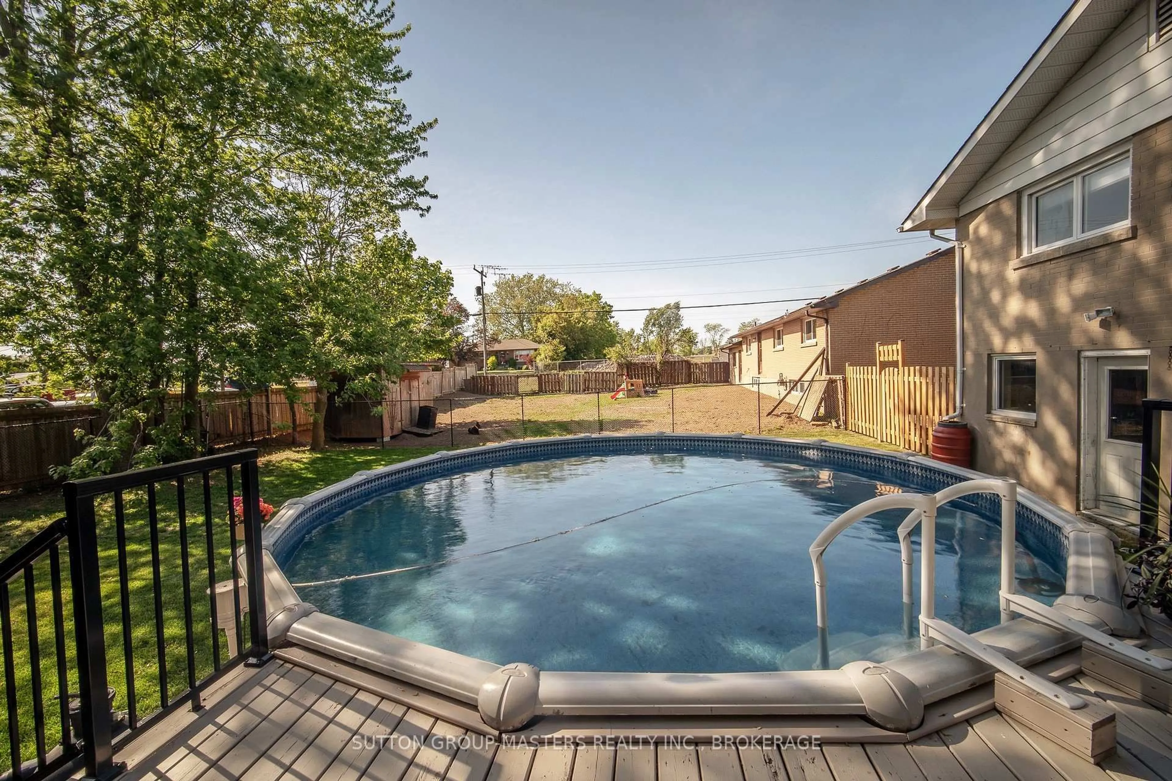 Pool for 10 Westfield Dr, Loyalist Ontario K7N 1M9
