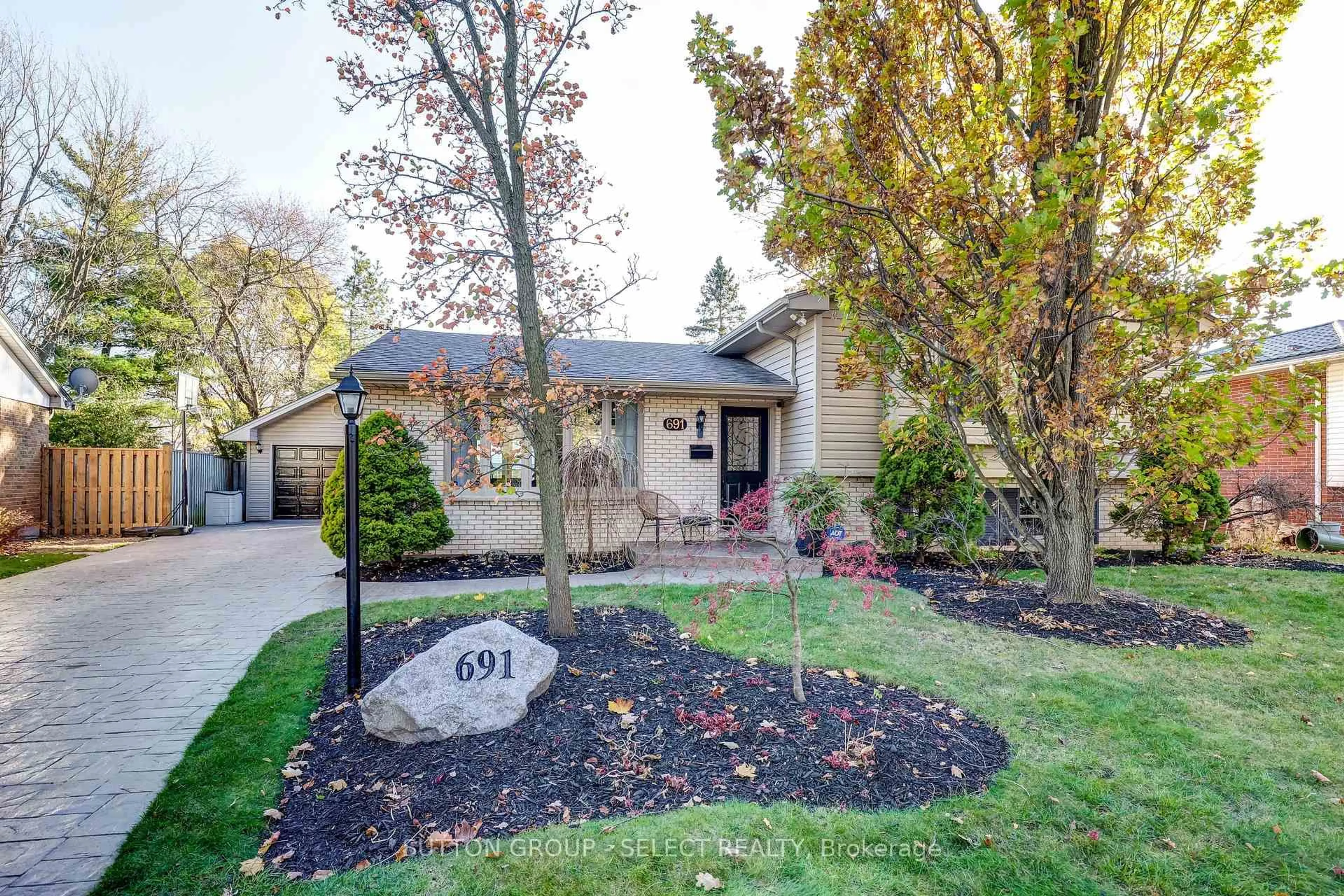 Home with brick exterior material, street for 691 Algoma Ave, London North Ontario N5X 1W4