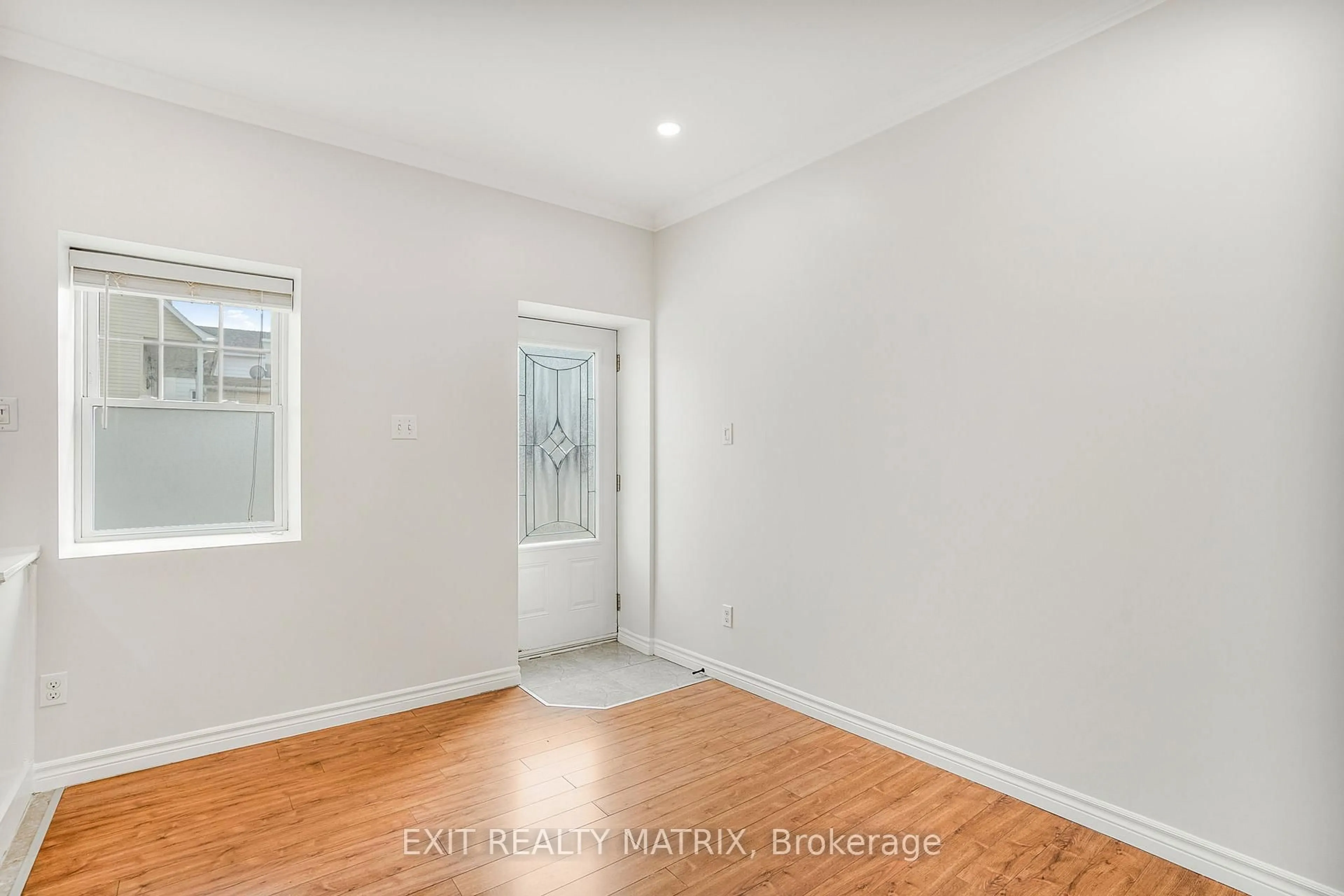 A pic of a room for 926 Lansdowne St #8, Hawkesbury Ontario K6A 1H4