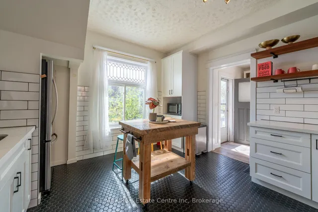 Additional image 32 of 120 Cameron St
