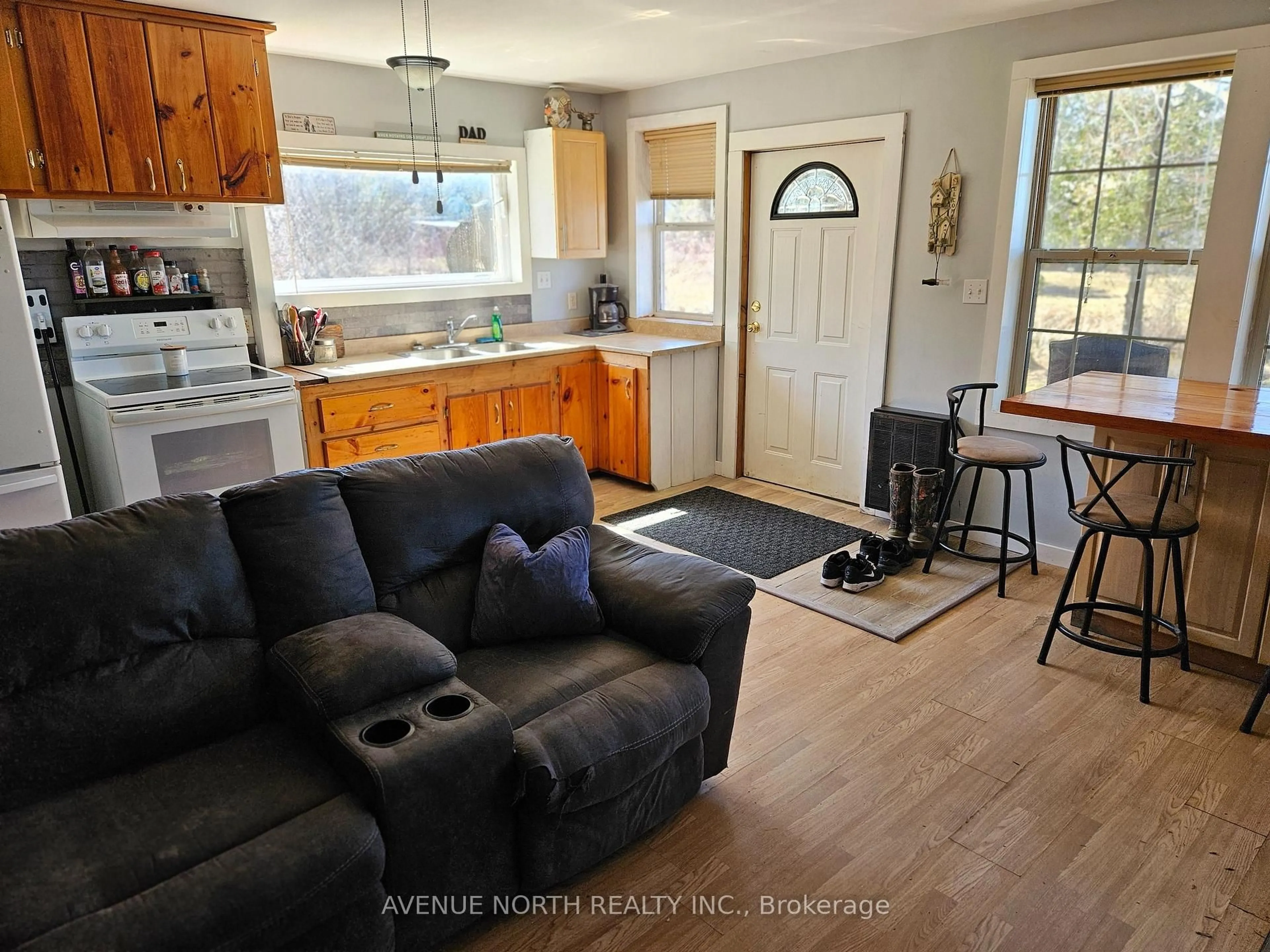 Open concept kitchen, unknown for 993 Corktown Rd, Merrickville-Wolford Ontario K0G 1N0