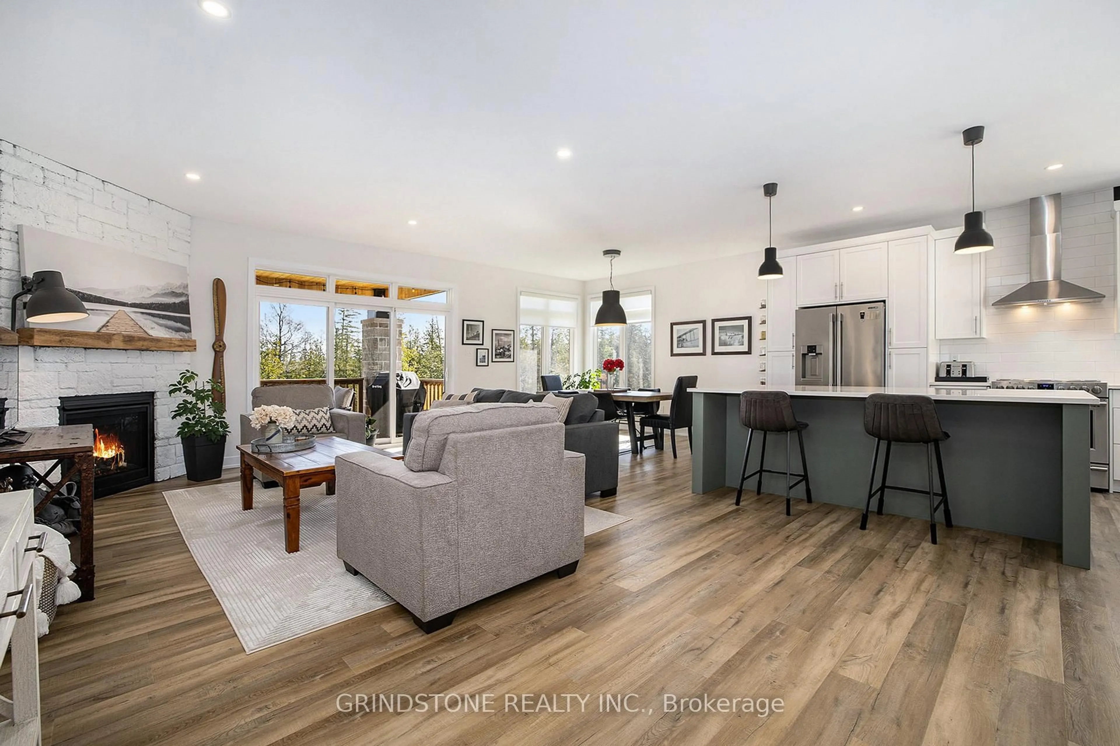 Open concept kitchen, wood/laminate floor for 52 Morning Flight Crt, Calabogie Ontario K0J 1H0