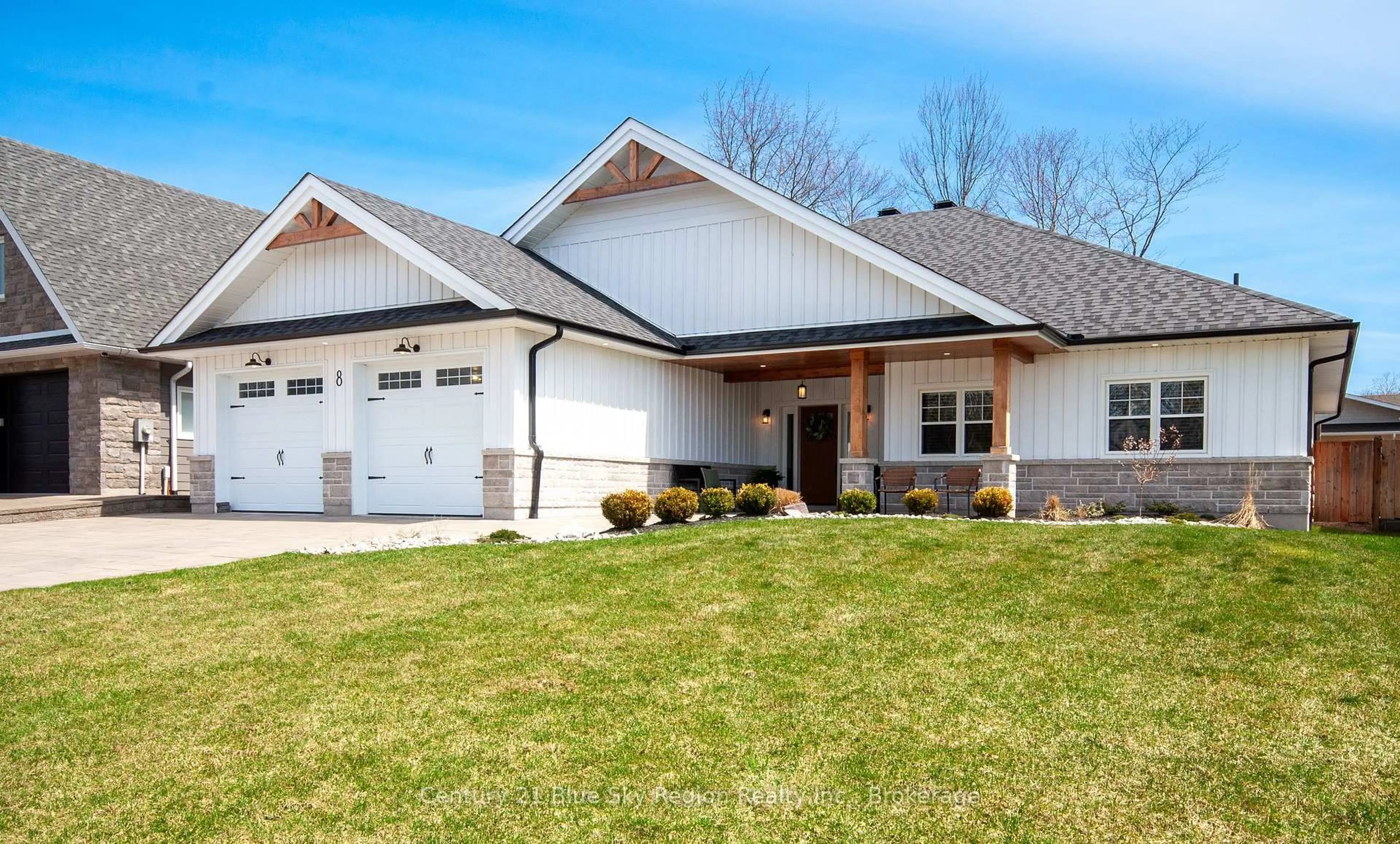 Home with vinyl exterior material, street for 8 Chateau Rdge, North Bay Ontario P1C 0B9