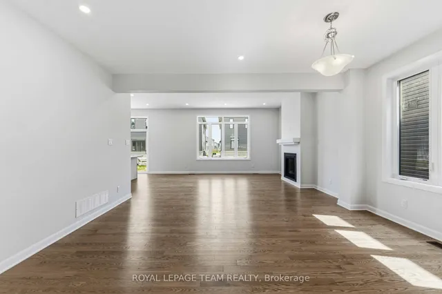 2026 Wanderer Ave, Manotick 3