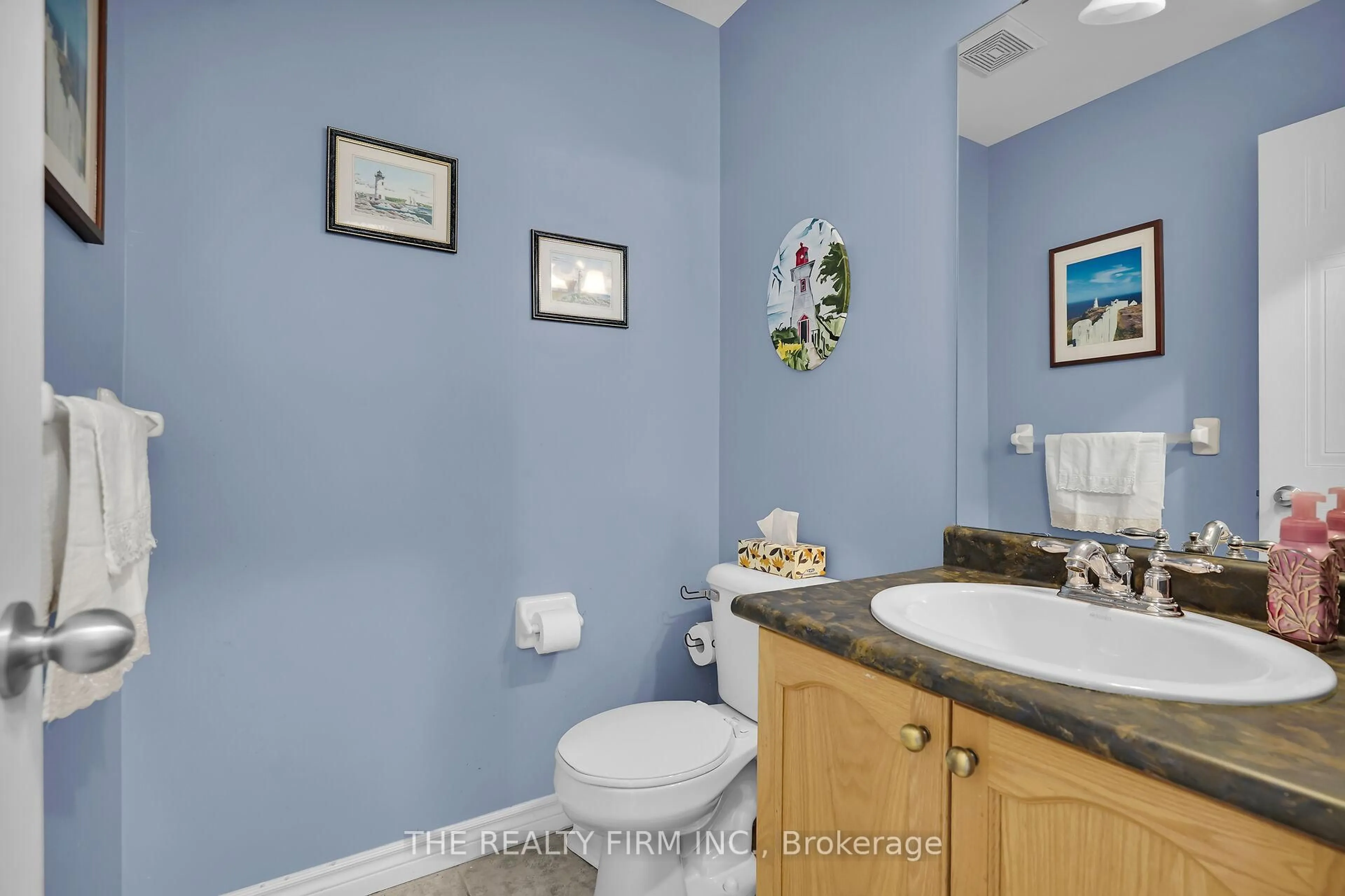 Standard bathroom, ceramic/tile floor for 546 Cudmore Cres, London South Ontario N6M 1M4