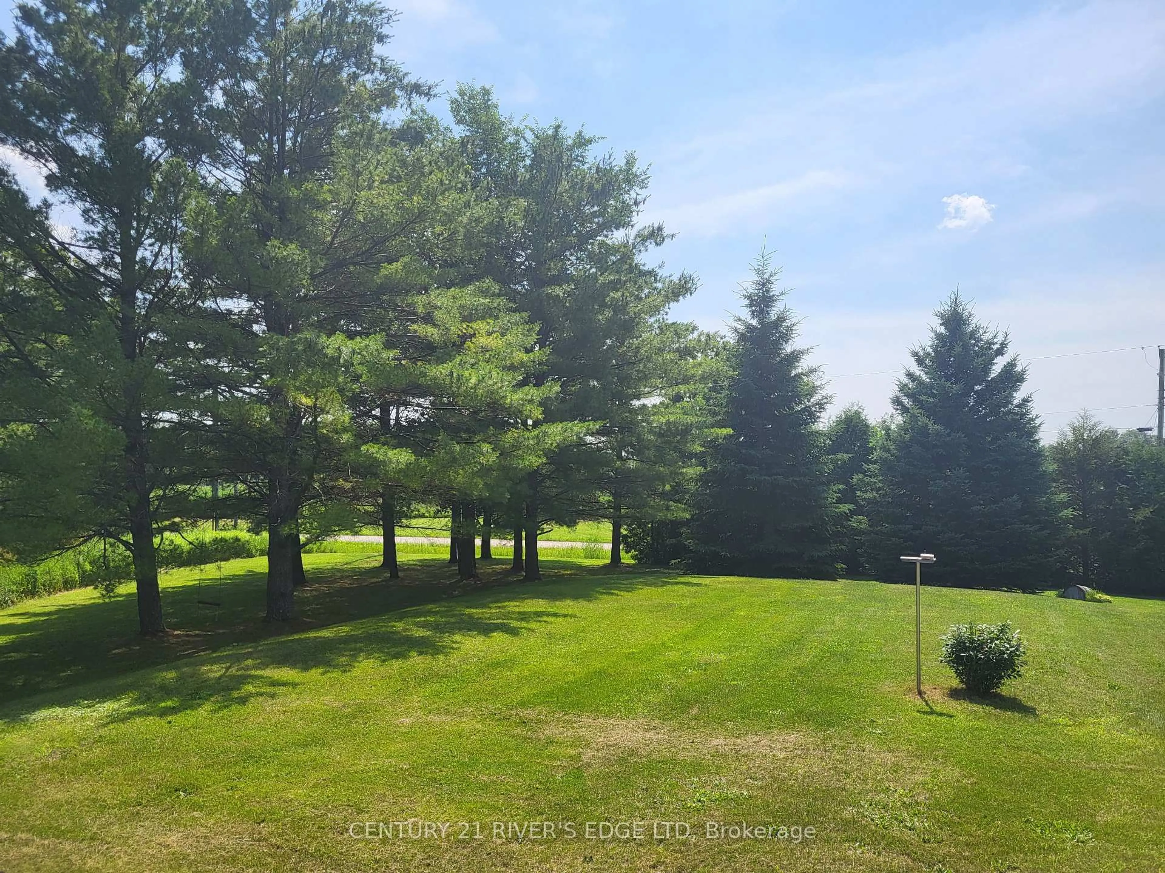 A pic from outside/outdoor area/front of a property/back of a property/a pic from drone, forest/trees view for 23 Guild Rd, Front of Yonge Ontario K0E 1R0
