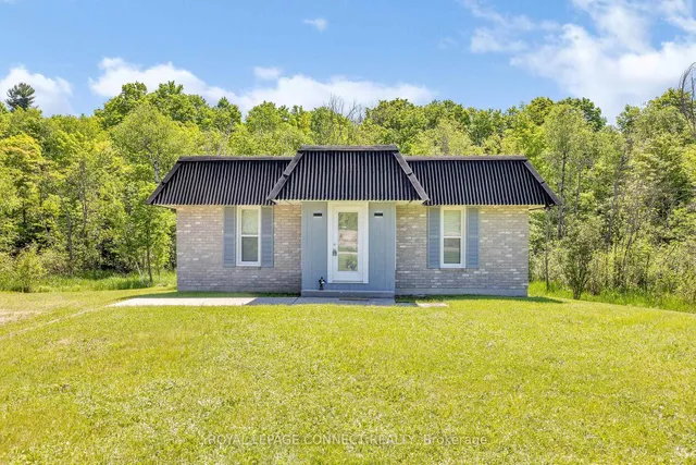 112922 Highway 7, Kaladar 2