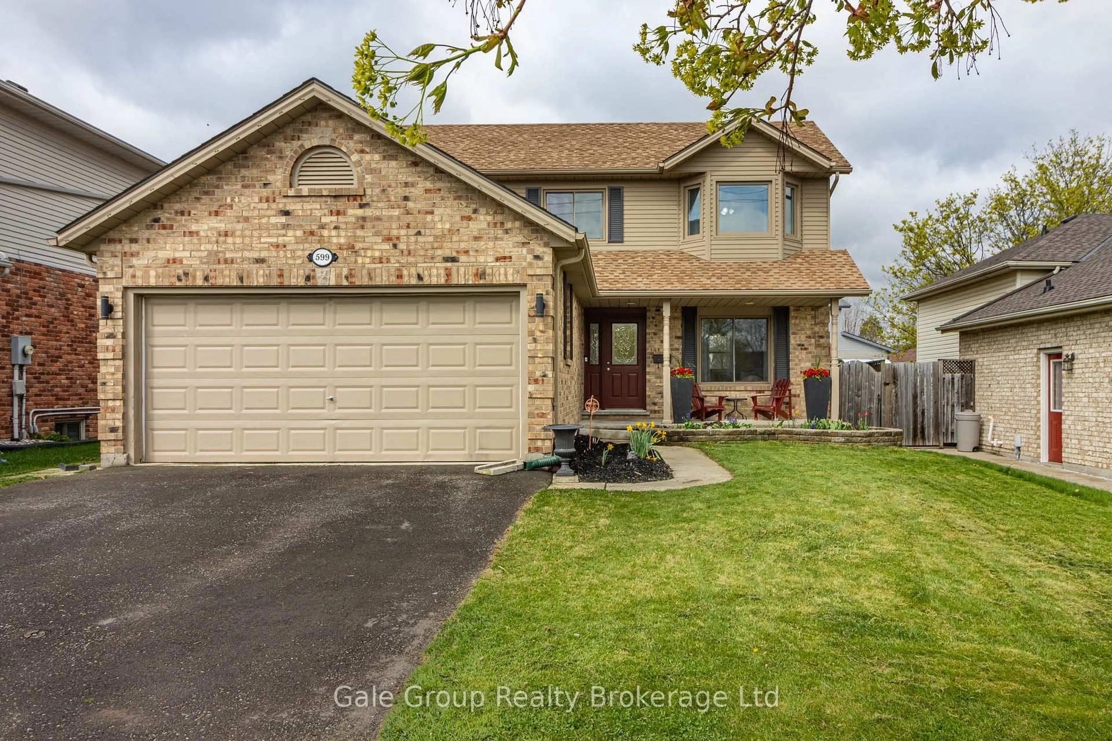 Home with brick exterior material, street for 599 Lansdowne Ave, Woodstock Ontario N4T 1R6