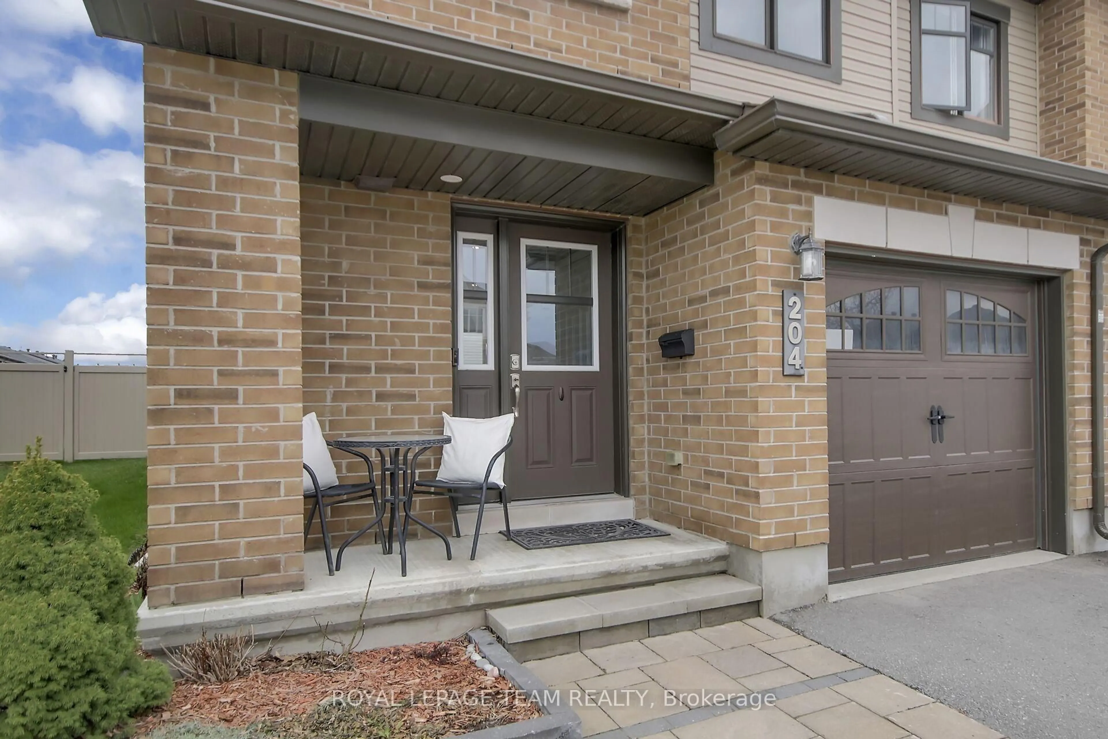 Unknown for 204 Clonrush Way, Ottawa Ontario K2T 0K7